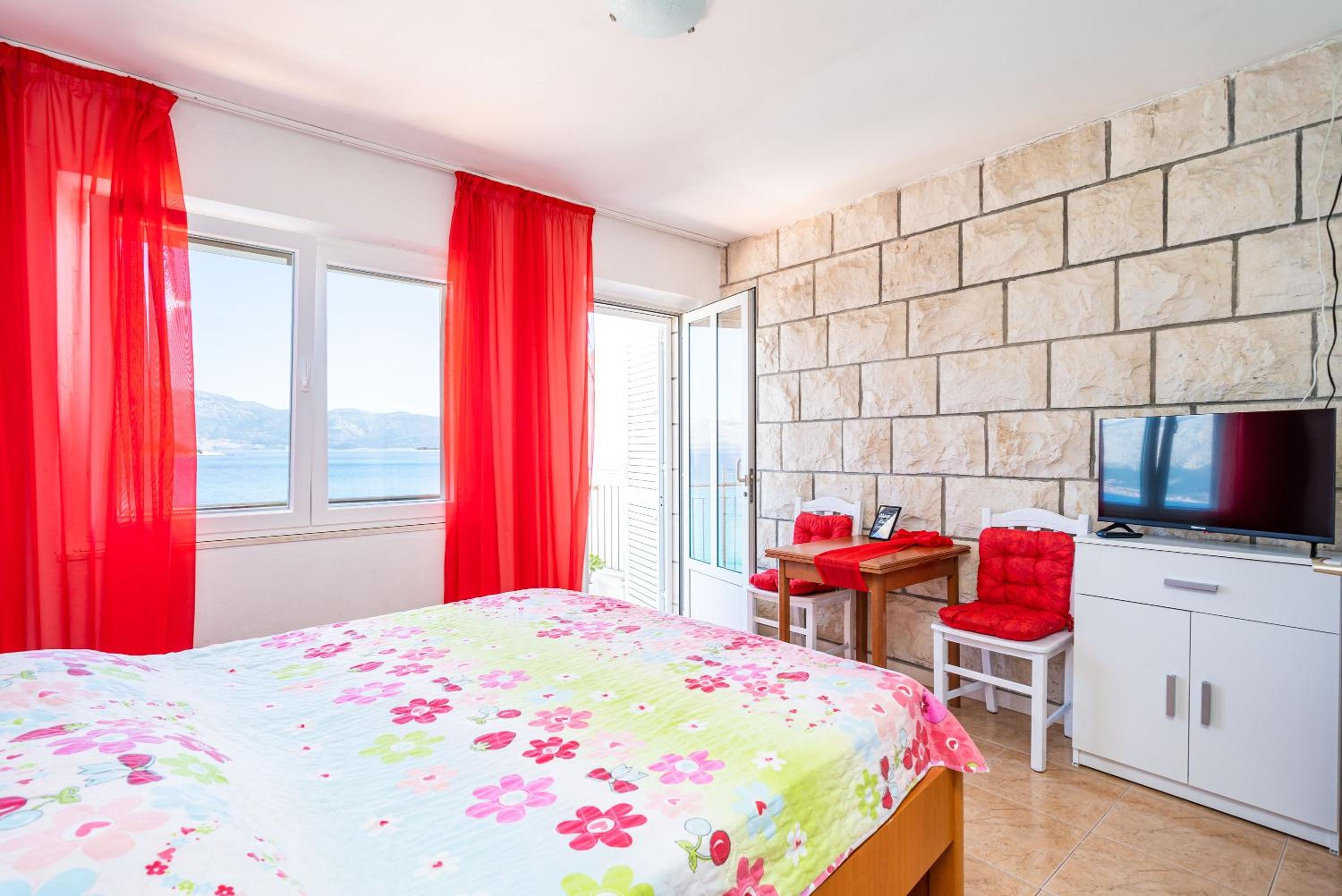 Studio with Sea View