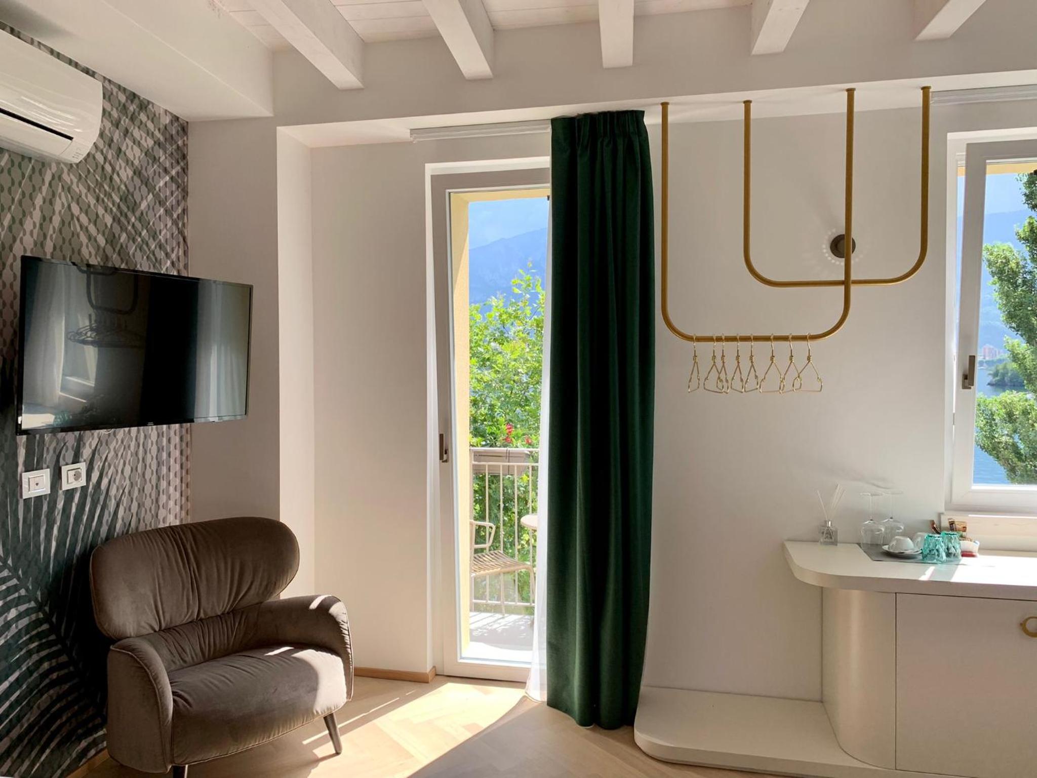 Double Room with Lake View photo 1