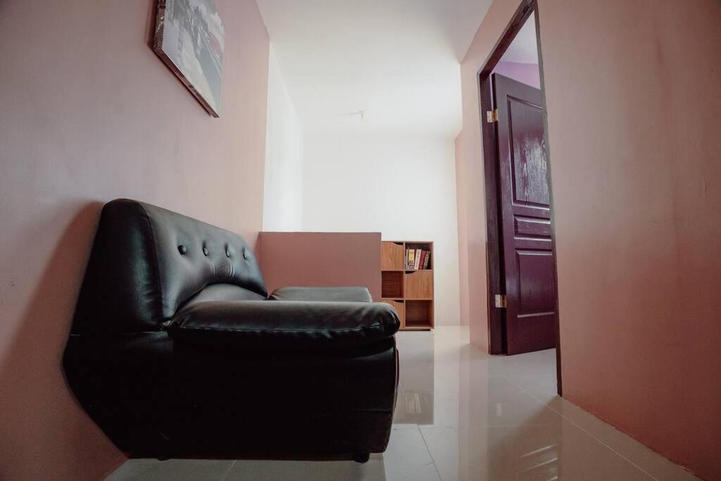 Two-Bedroom House - Photo 19