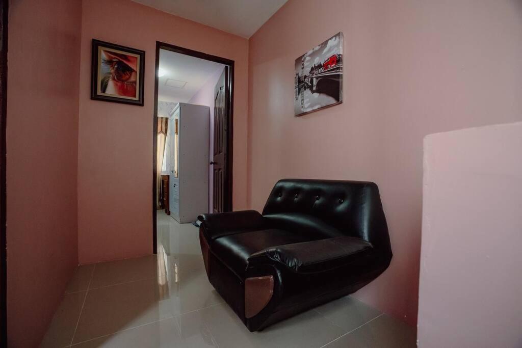 Two-Bedroom House - Photo 4