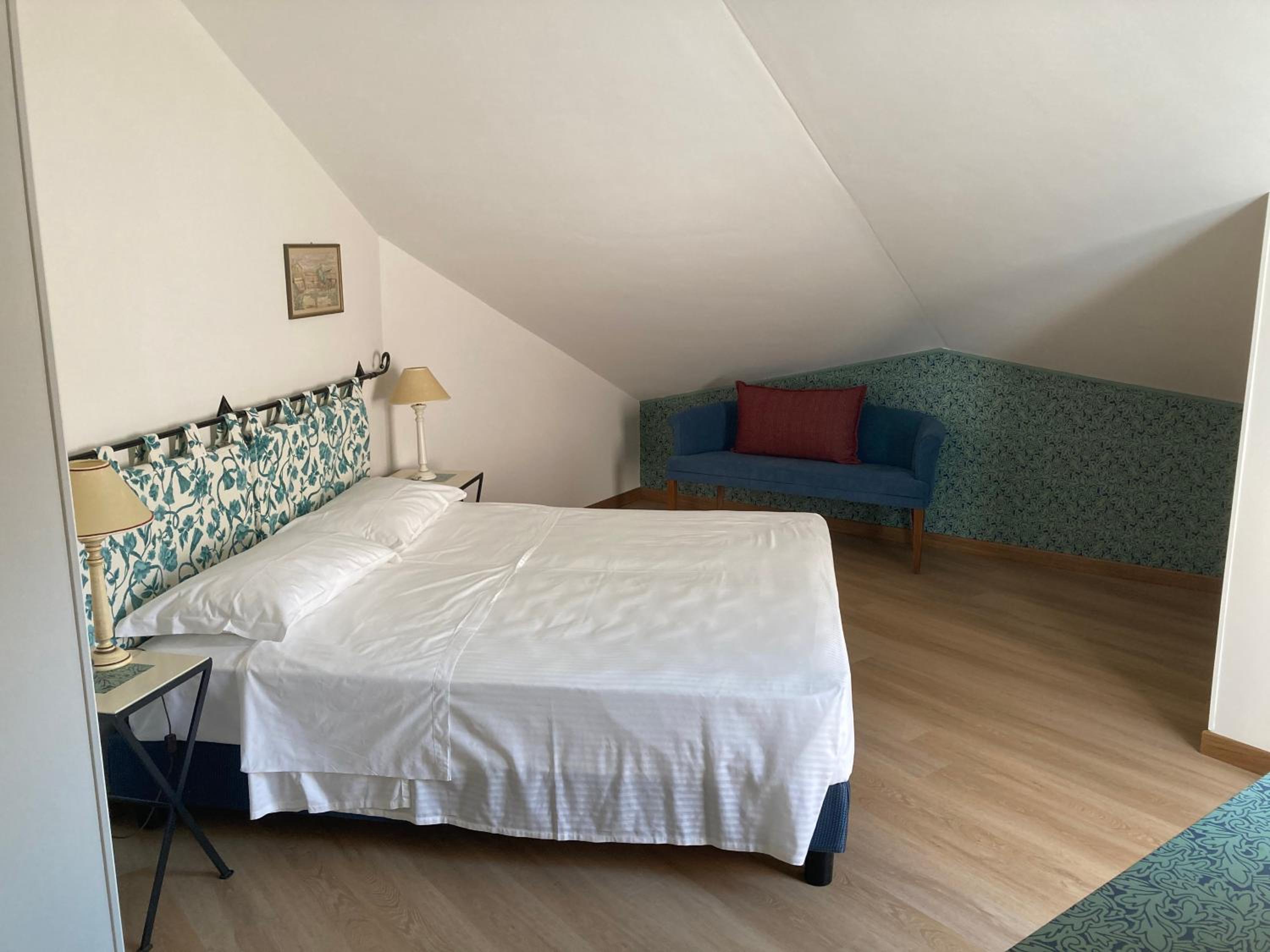 Apartment with Terrace - Photo 1