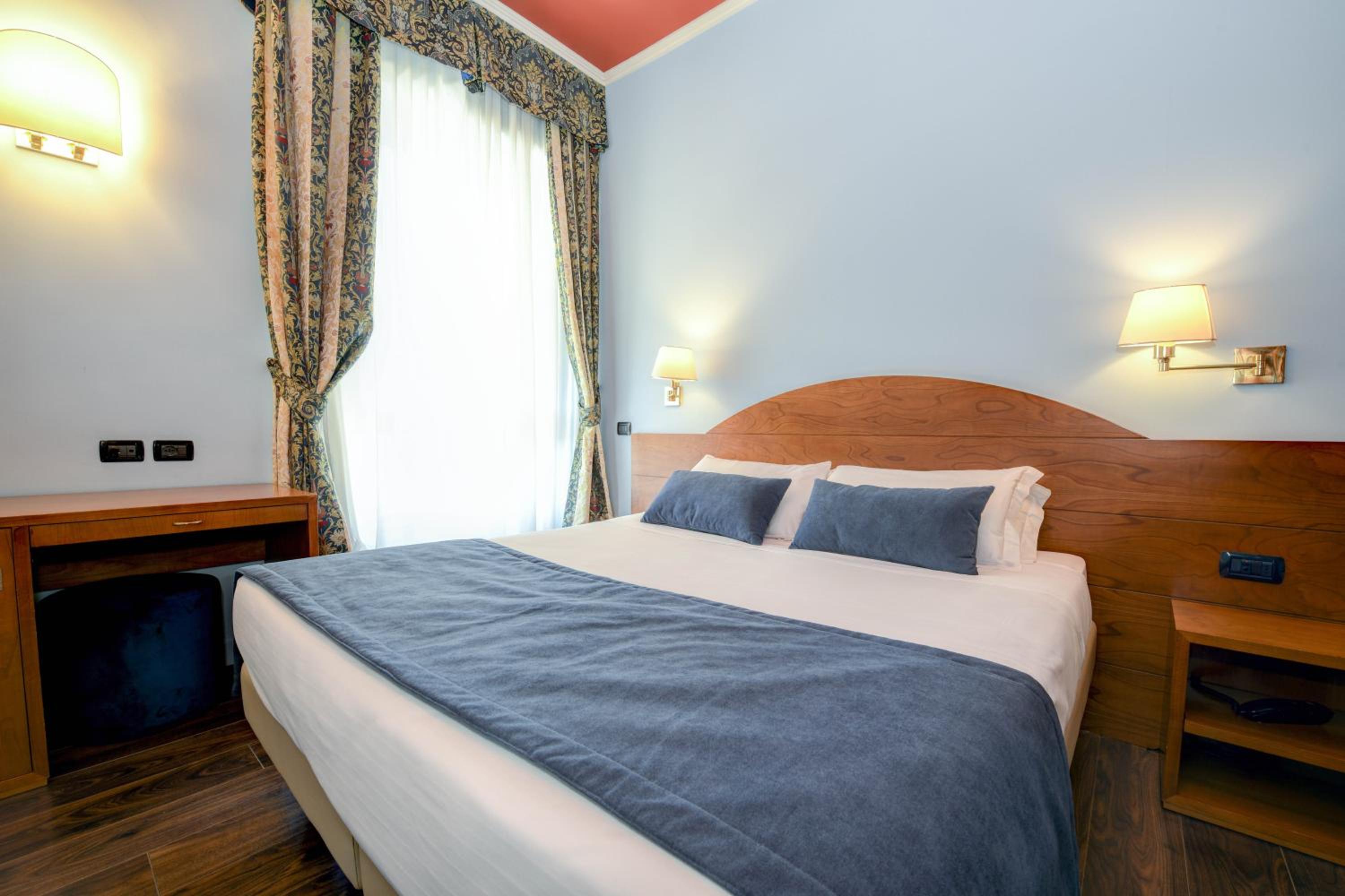 Classic Double Room - Photo 3