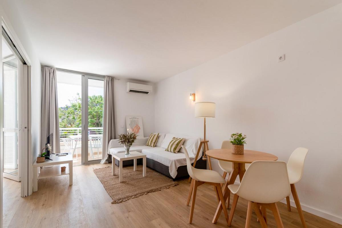 Apartment with Balcony