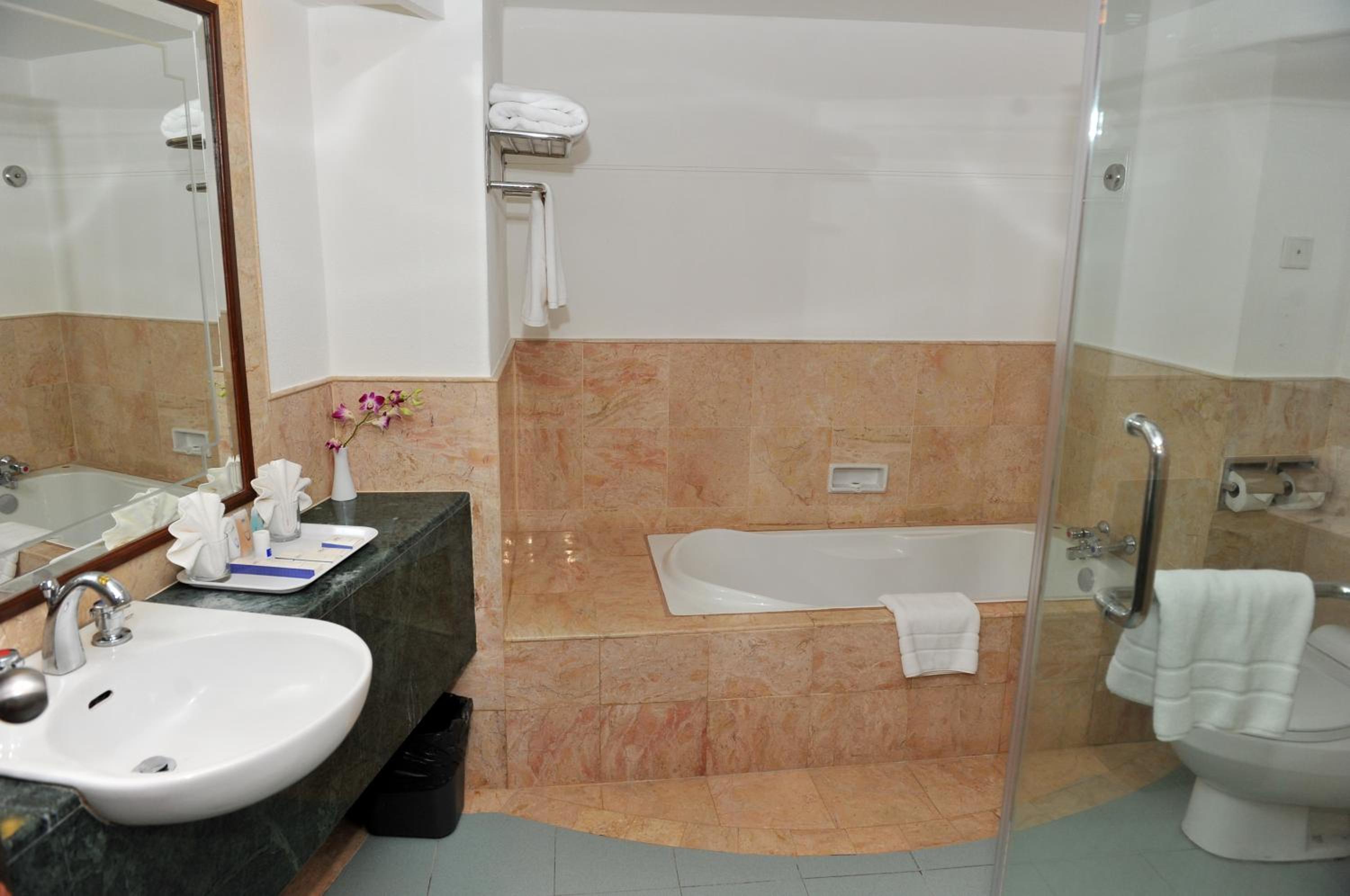 Premier Double or Twin Room photo 2