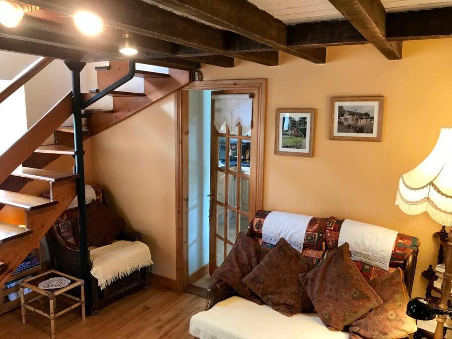 Two-Bedroom House photo 3