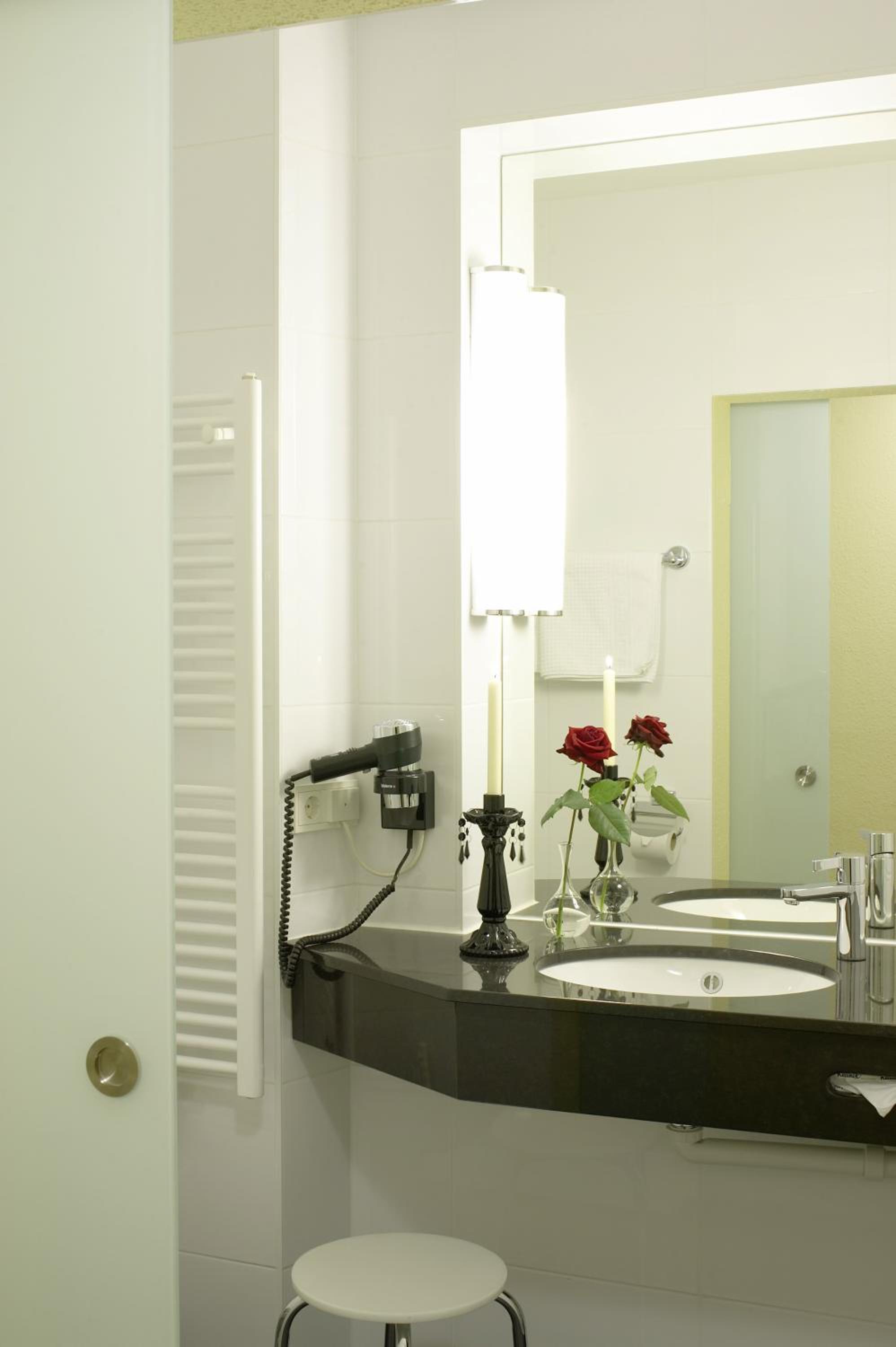 Classic Double or Twin Room photo 3