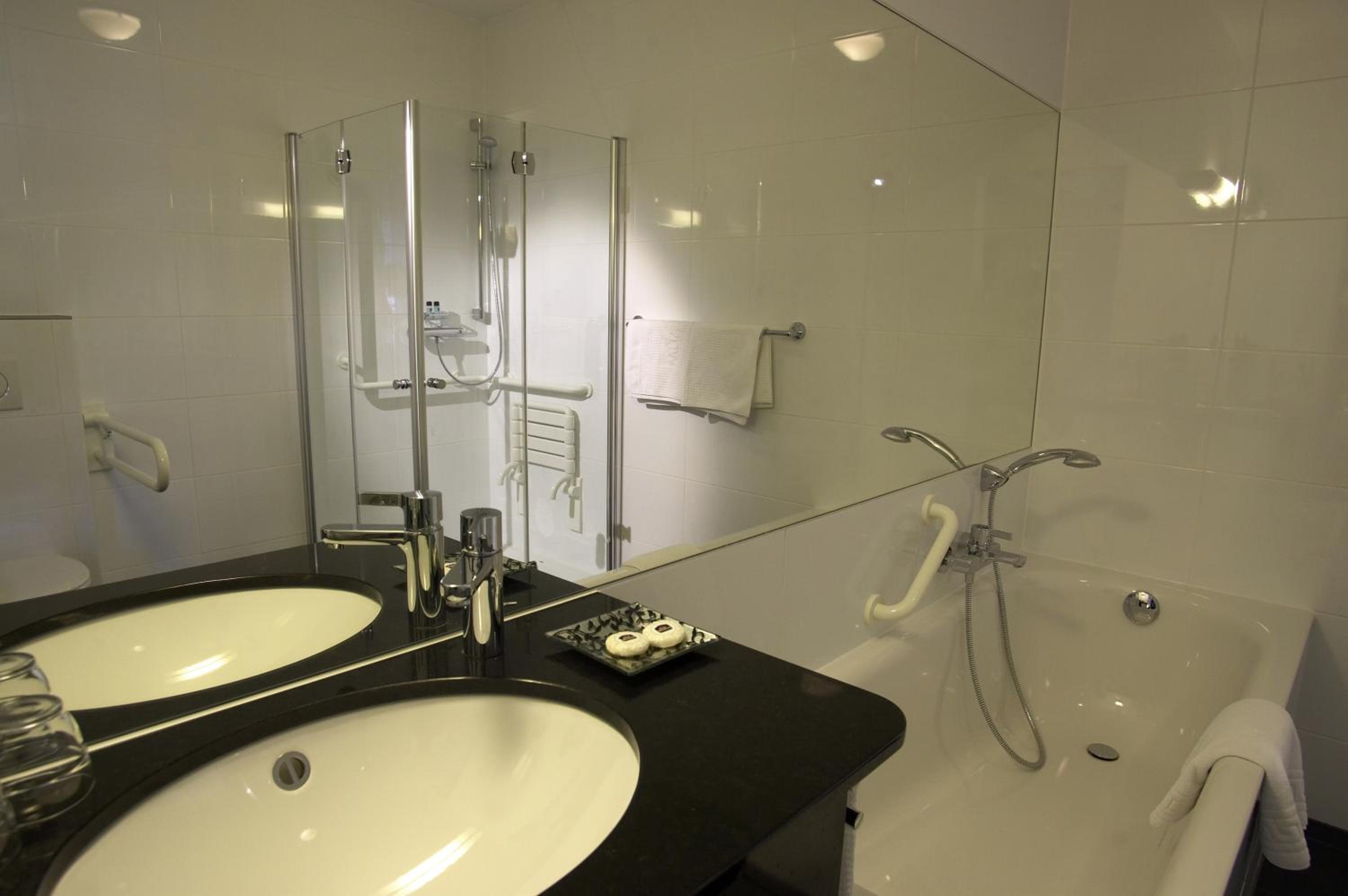Classic Double or Twin Room photo 2