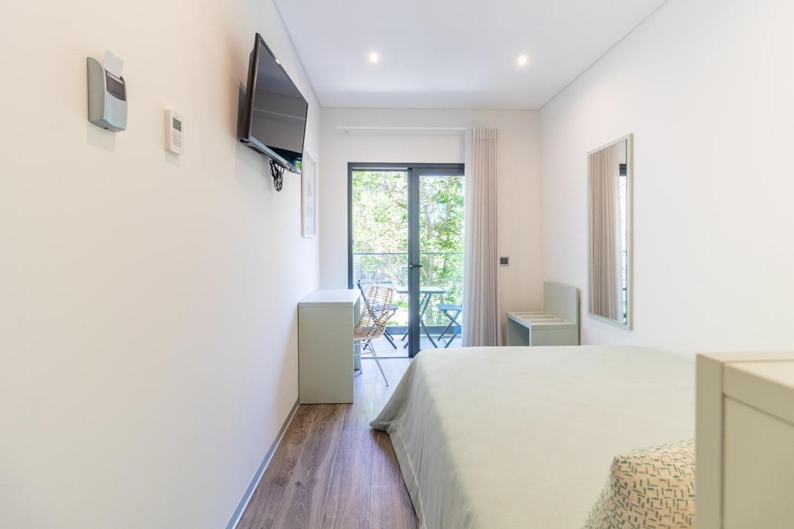 Small Double Room with Balcony photo 2