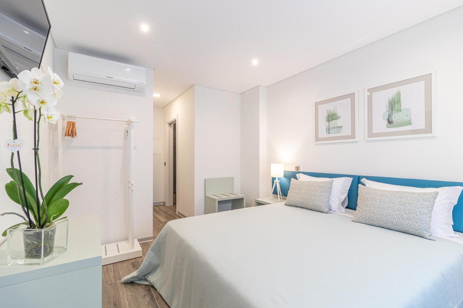 Twin Room - Photo 1