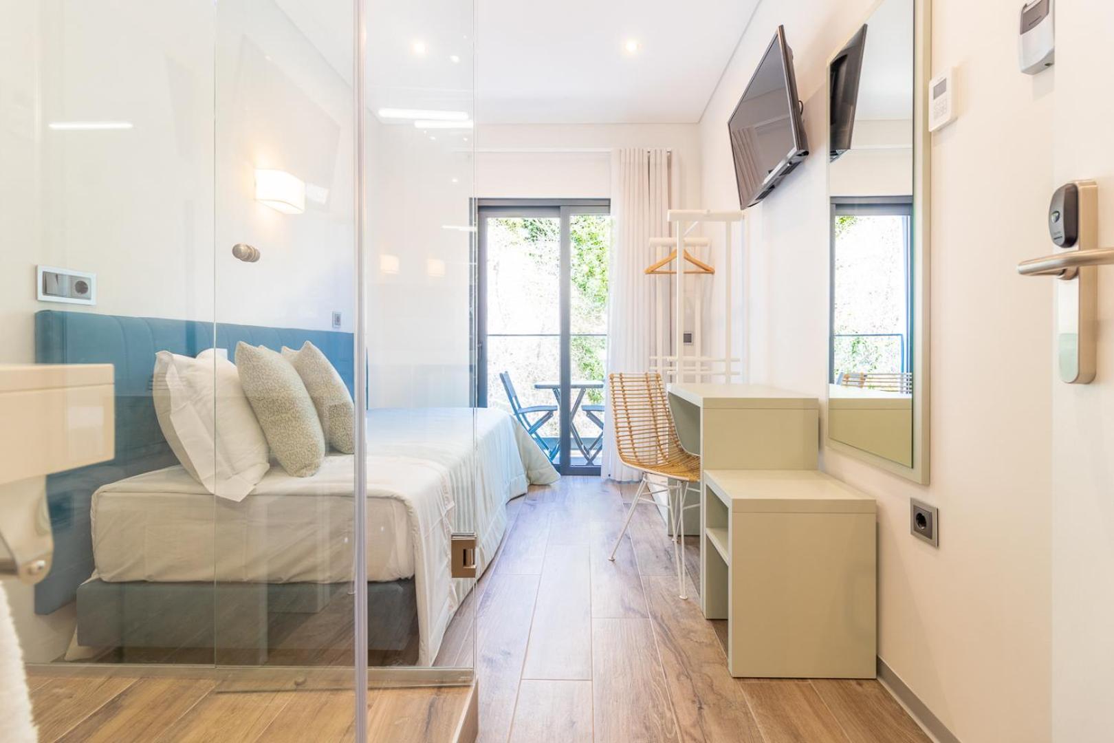 Single Room with Balcony photo 2