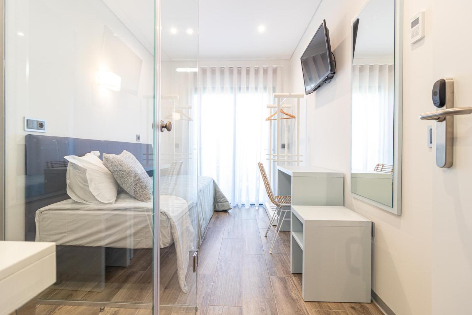 Single Room with Balcony photo 3