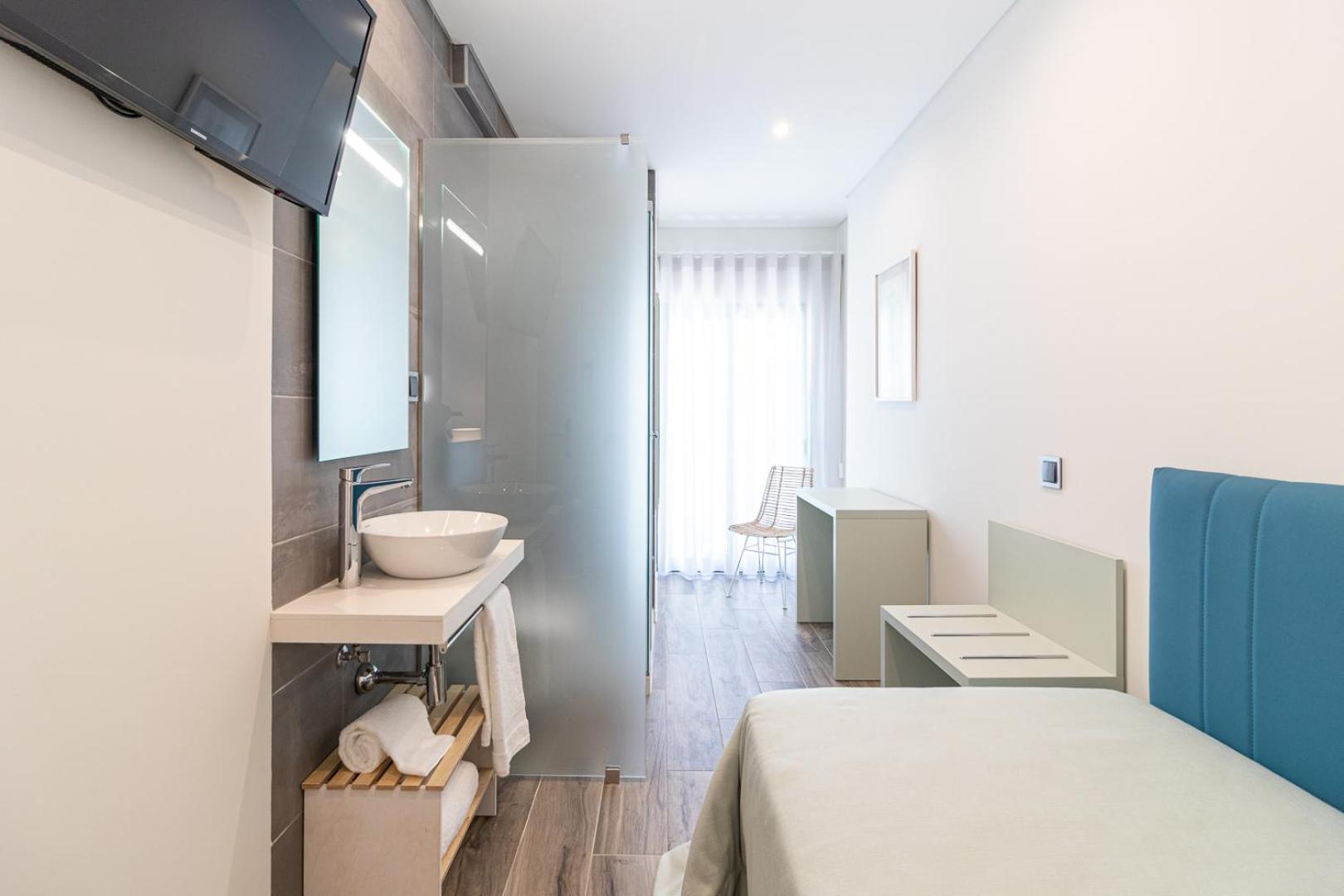 Budget Single Room photo 2