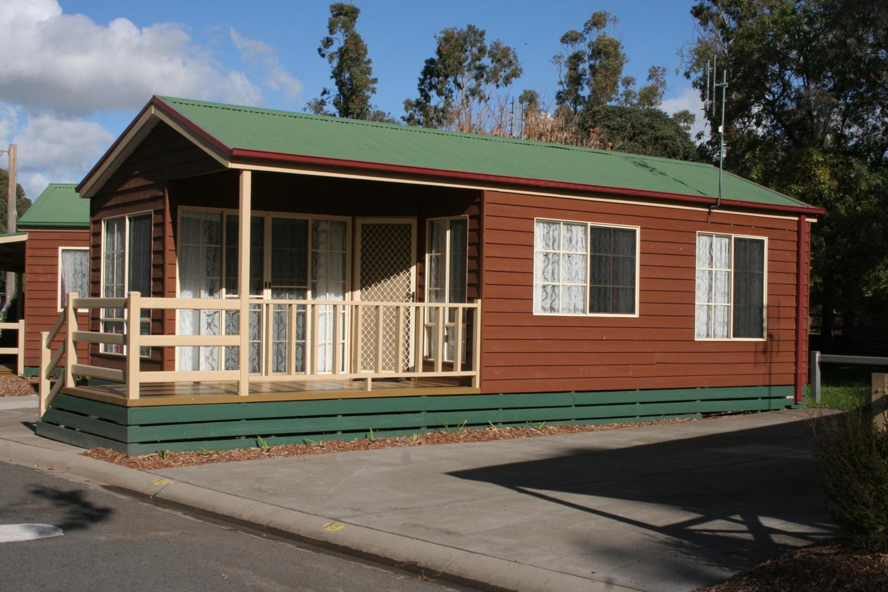 One-Bedroom Cabin photo 3