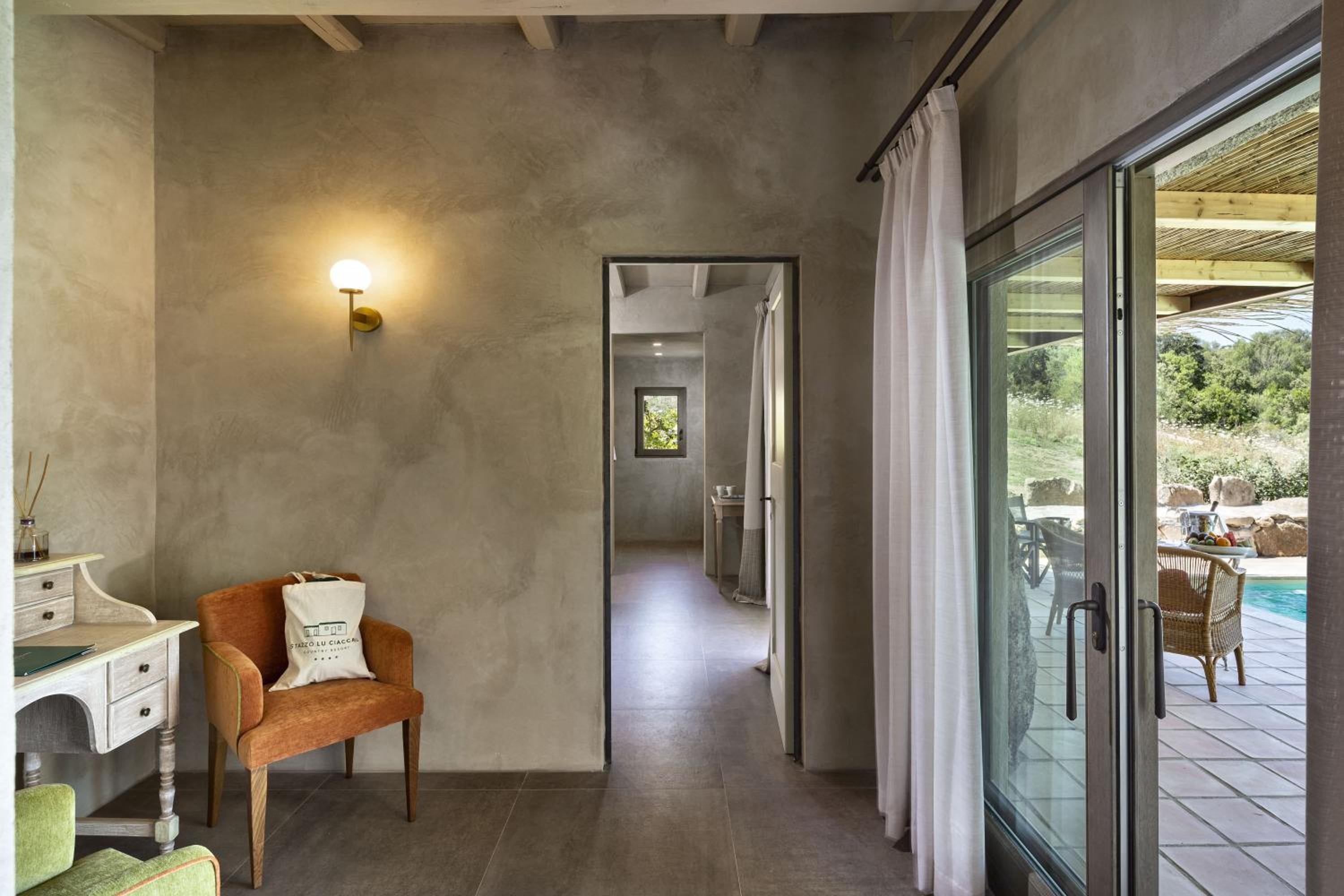 Exclusive Suite with Private Pool photo 2