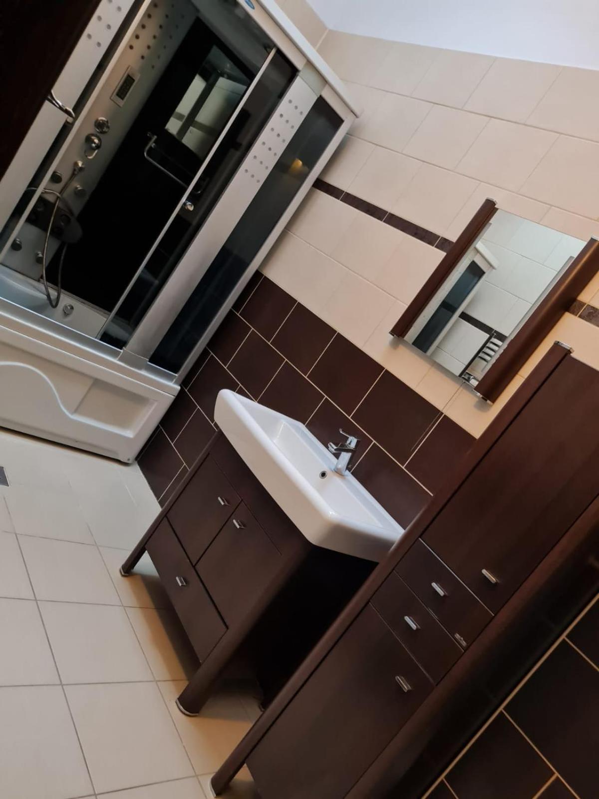 Two-Bedroom Apartment - Photo 4