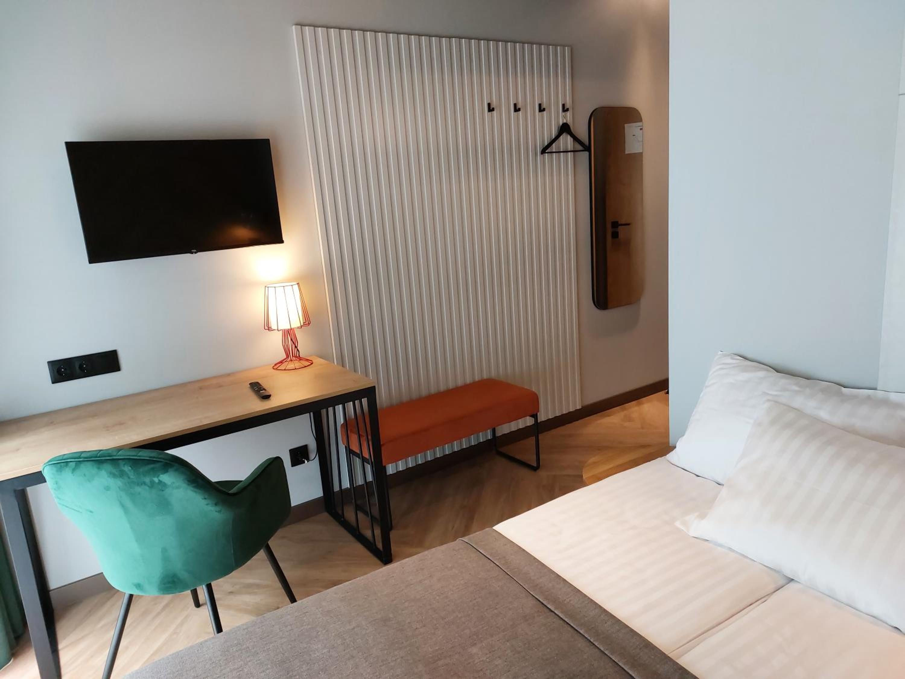 Small Double Room photo 1