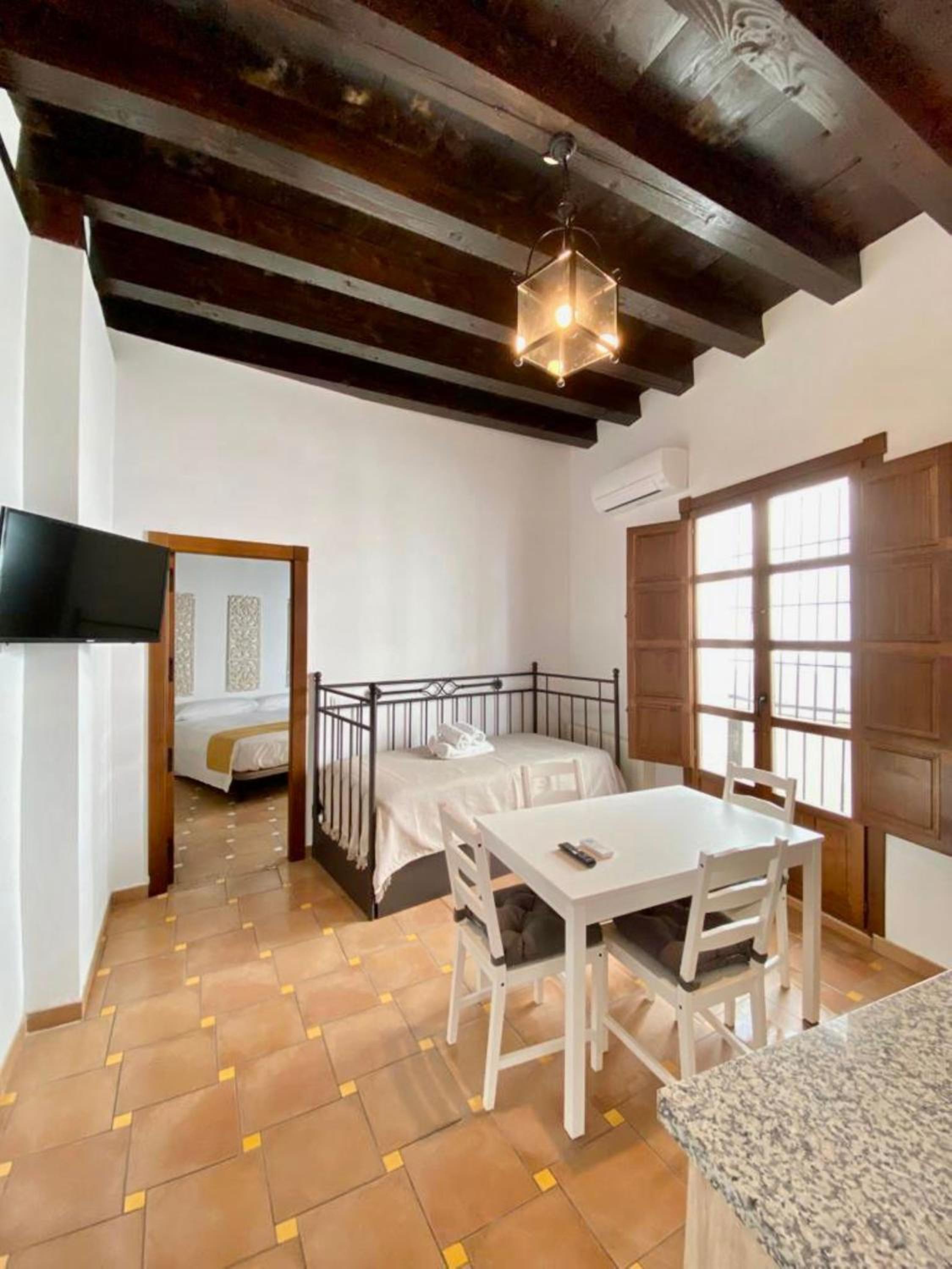 One-Bedroom Apartment - Photo 2