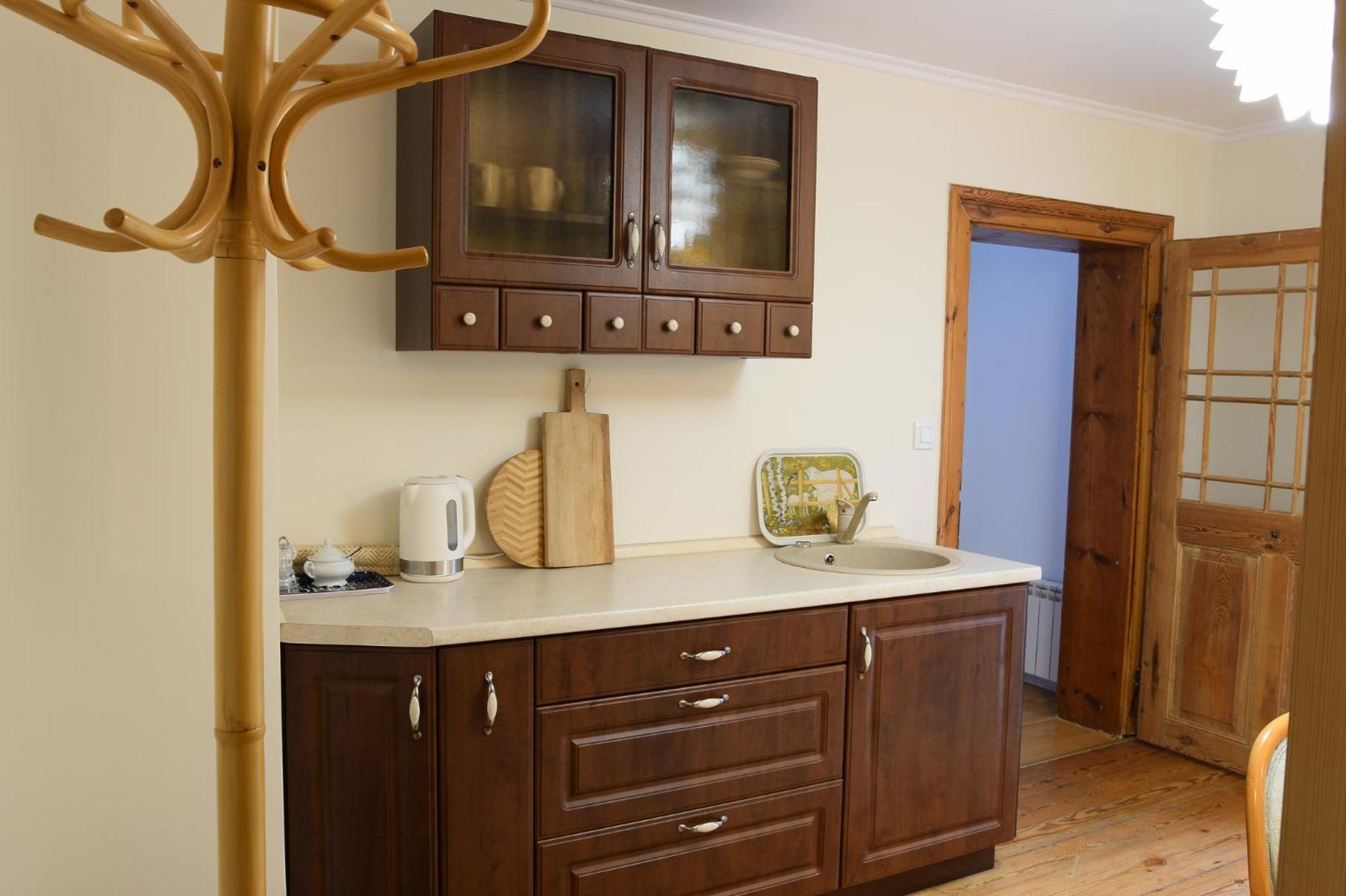Studio Apartment - Photo 16
