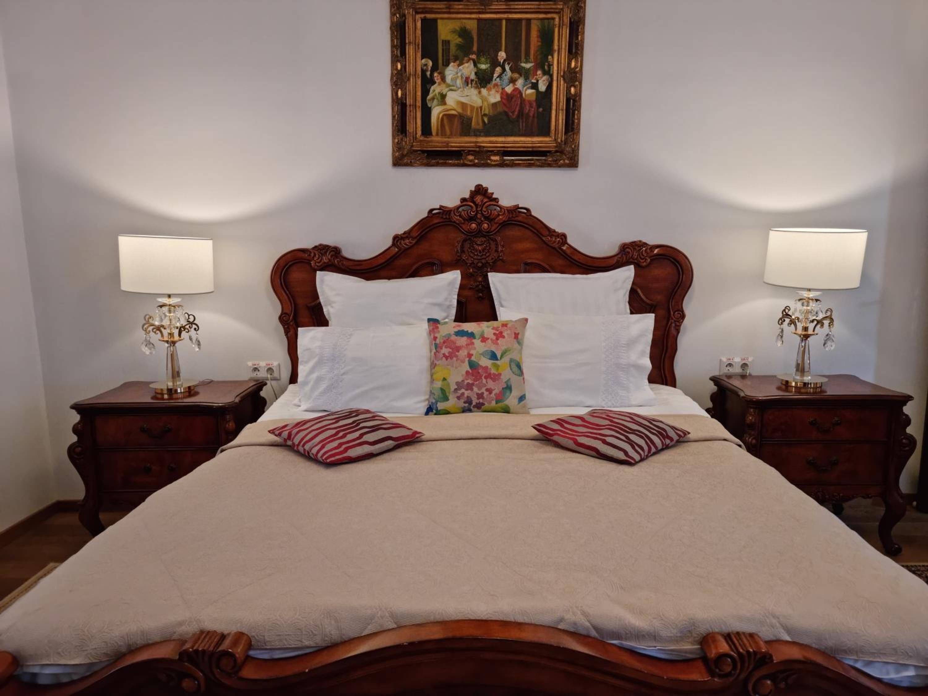 Double Room with Spa Bath photo 2