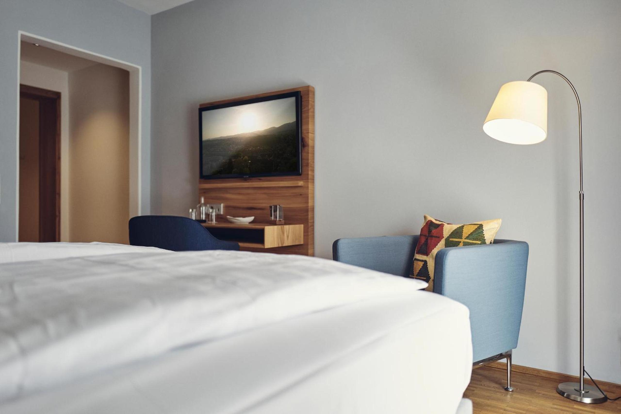 Deluxe Room - Photo 3
