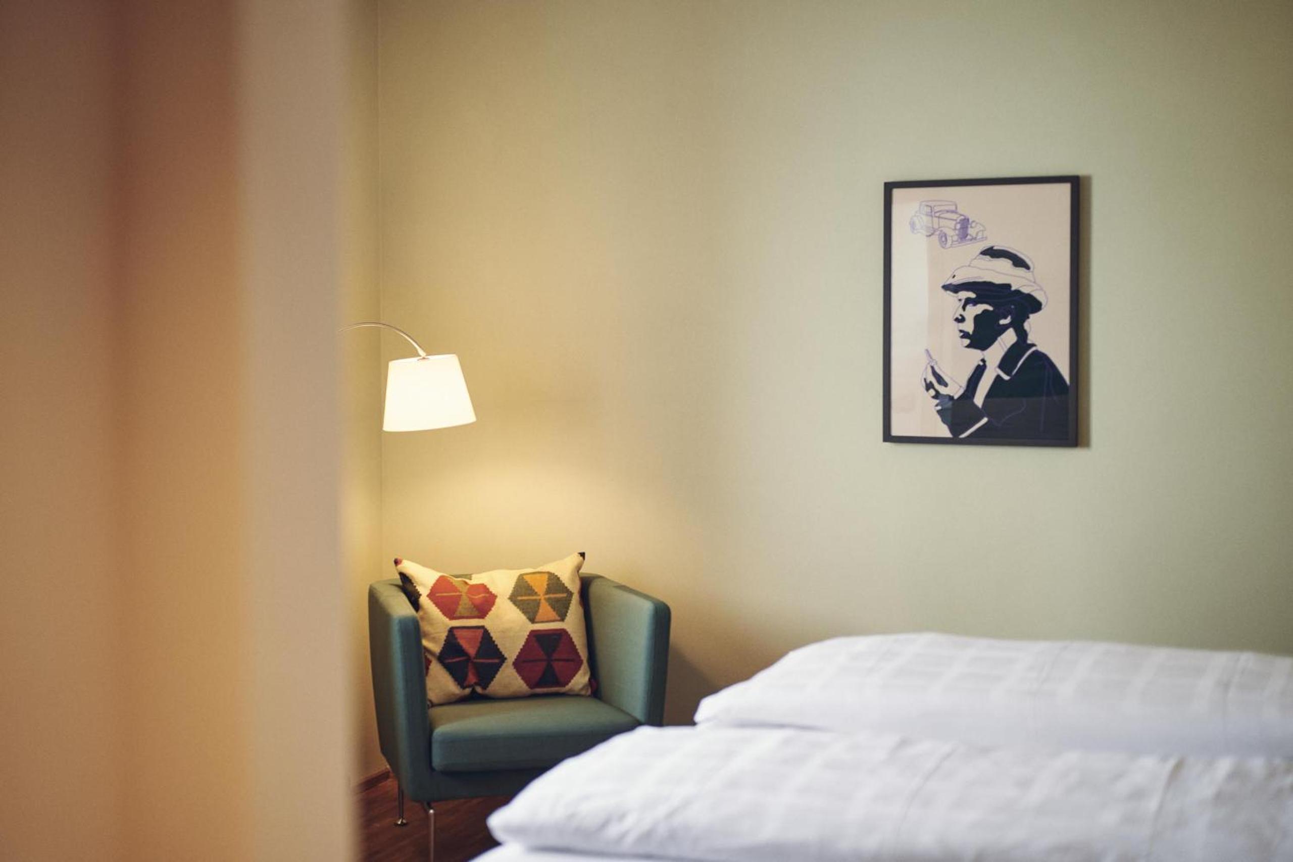 Deluxe Room - Photo 5