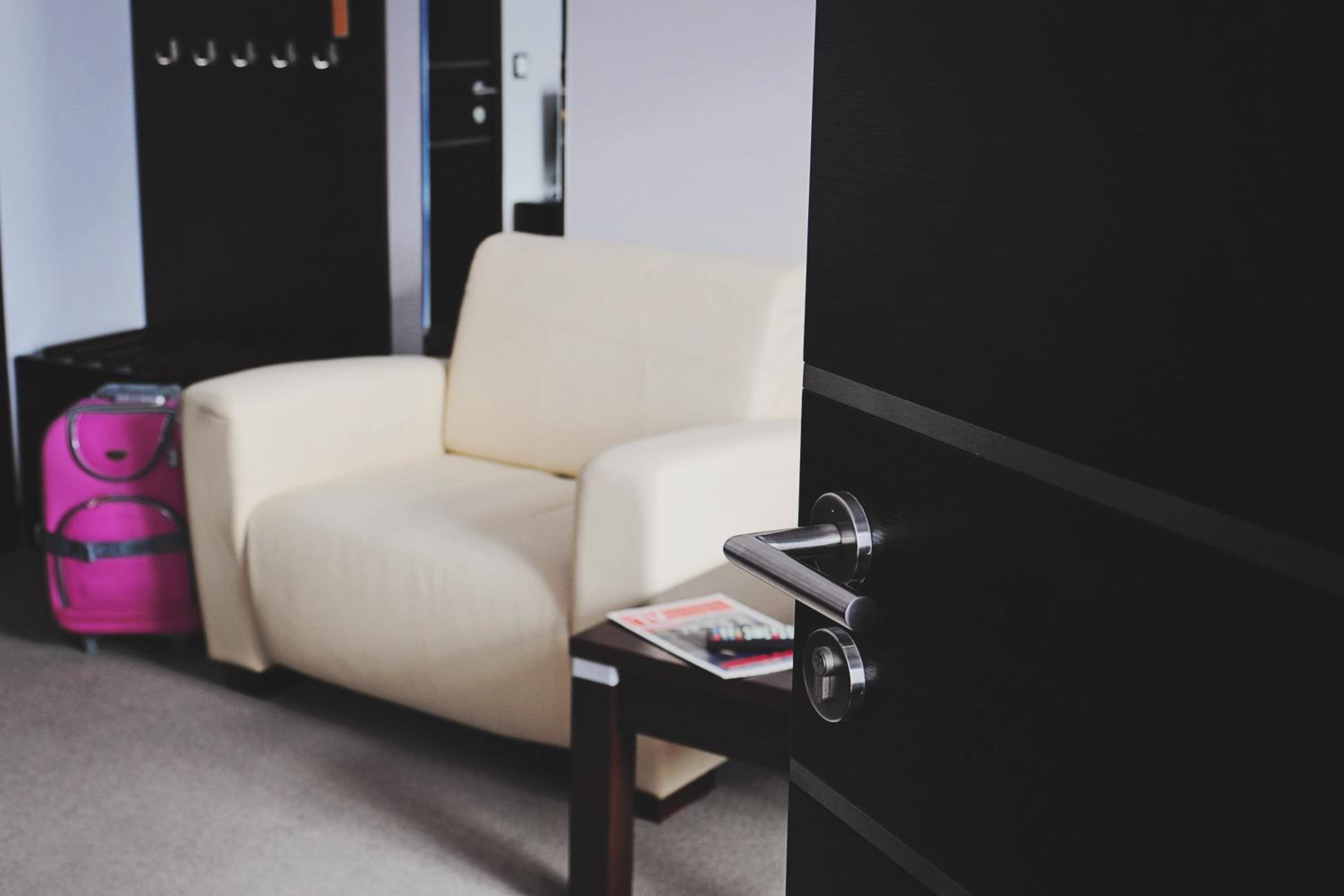 Deluxe Suite - Photo 5