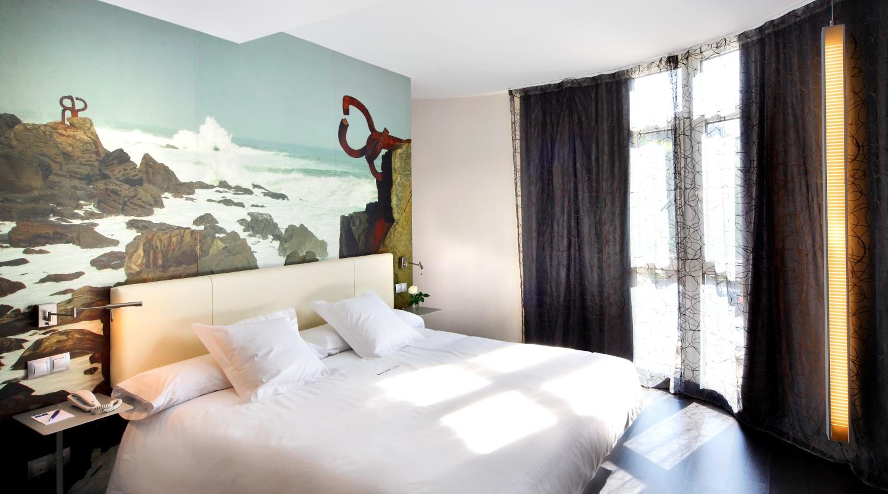 Suite - Photo 4