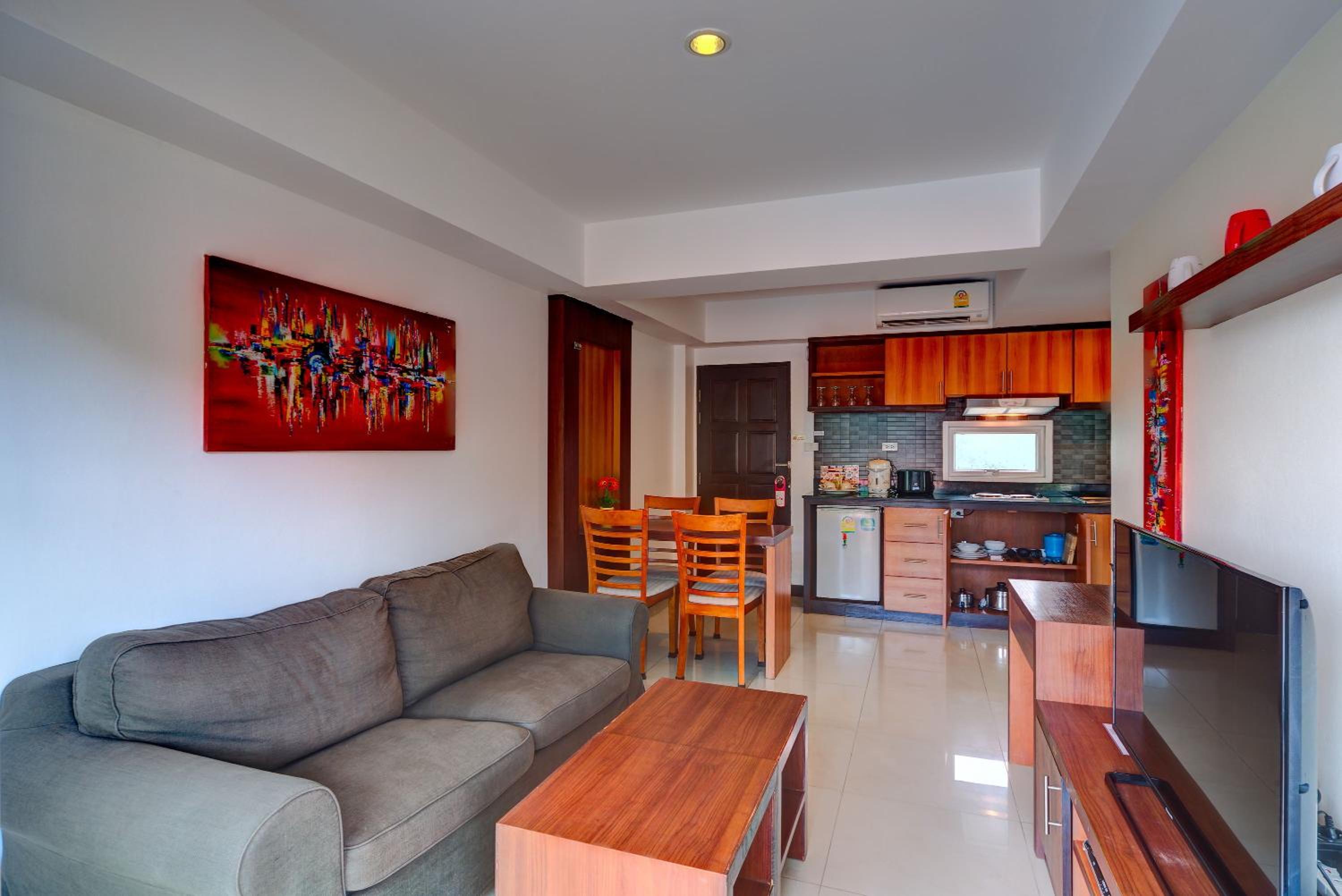 One-Bedroom Apartment - Photo 28
