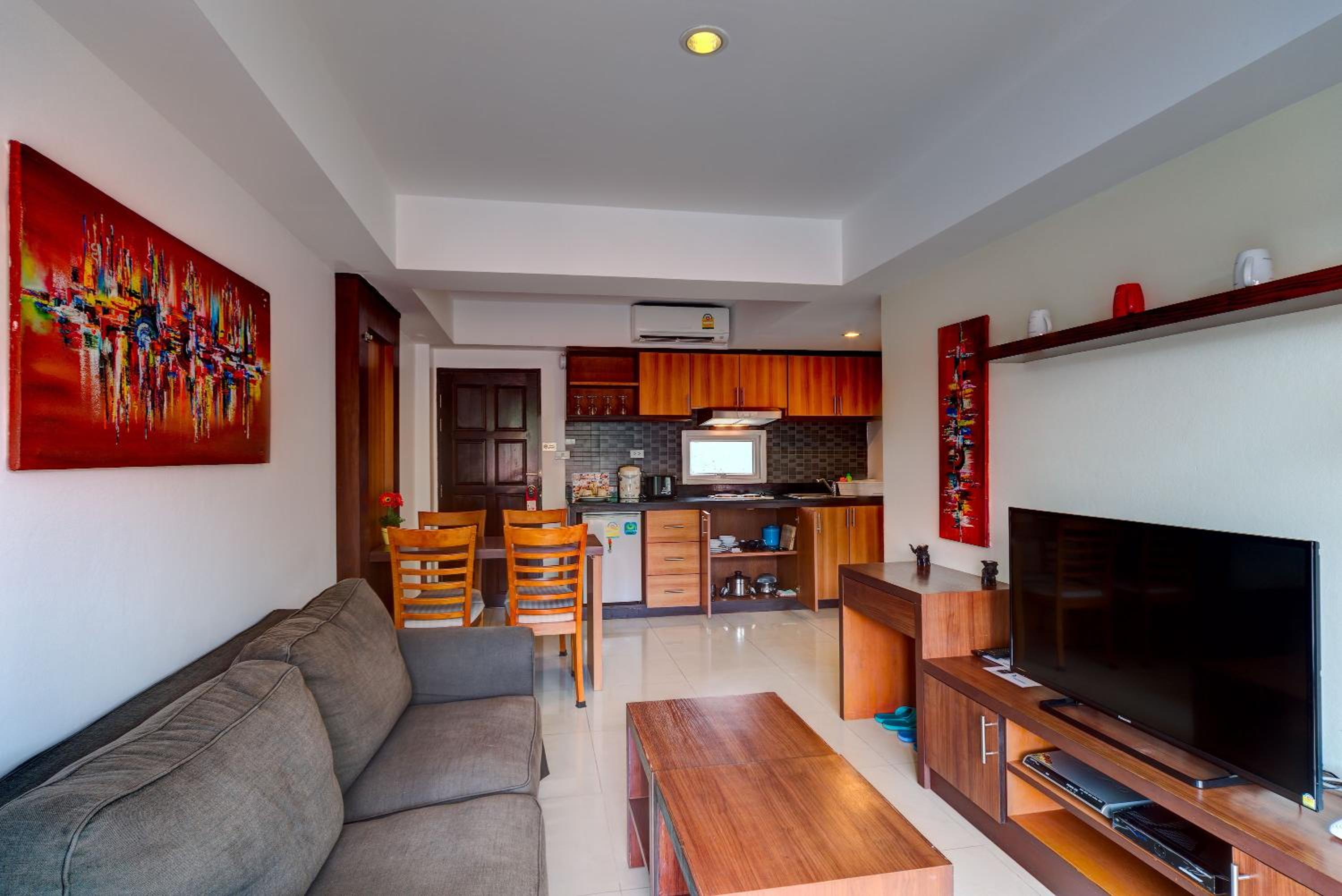One-Bedroom Apartment - Photo 27