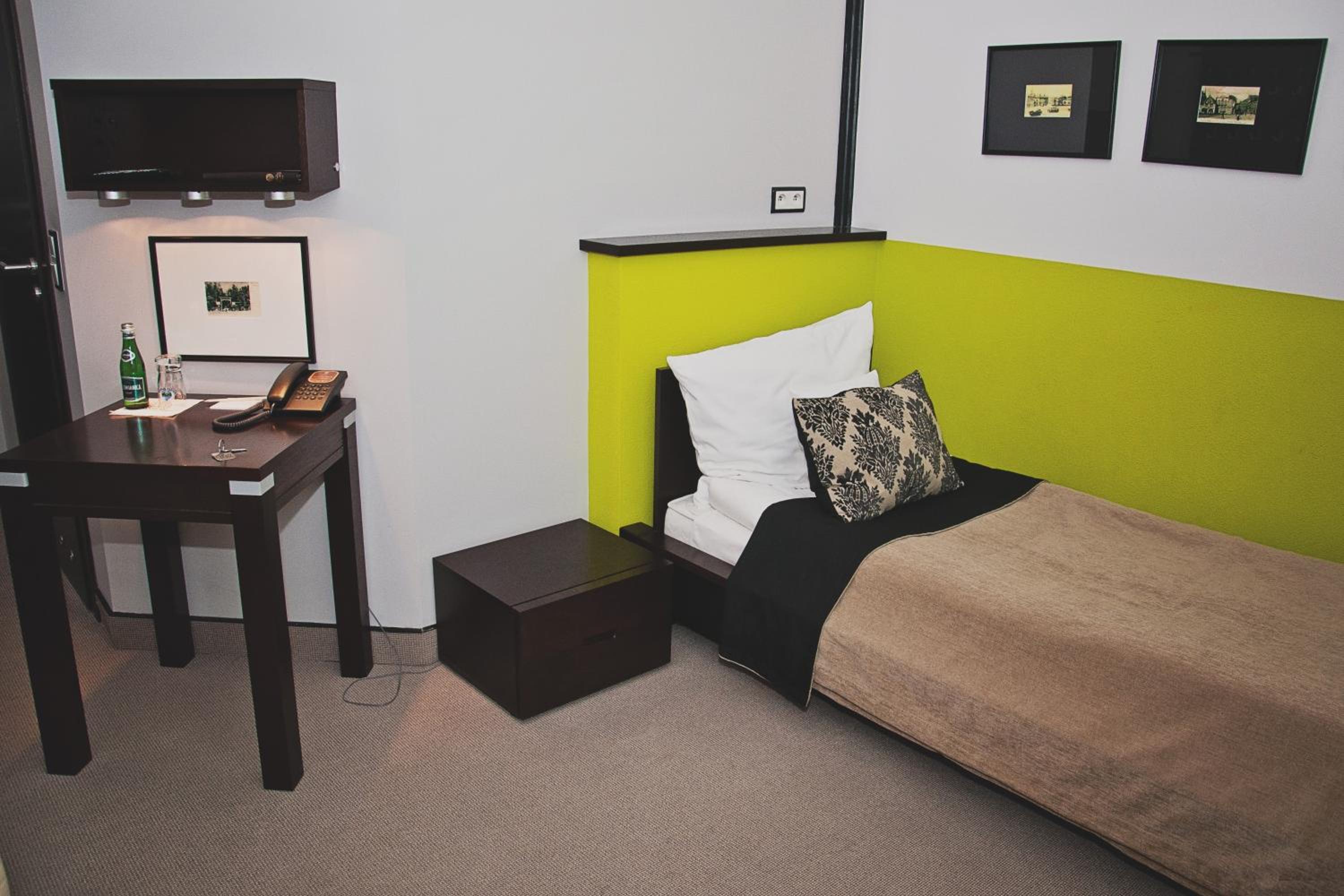 Single Room