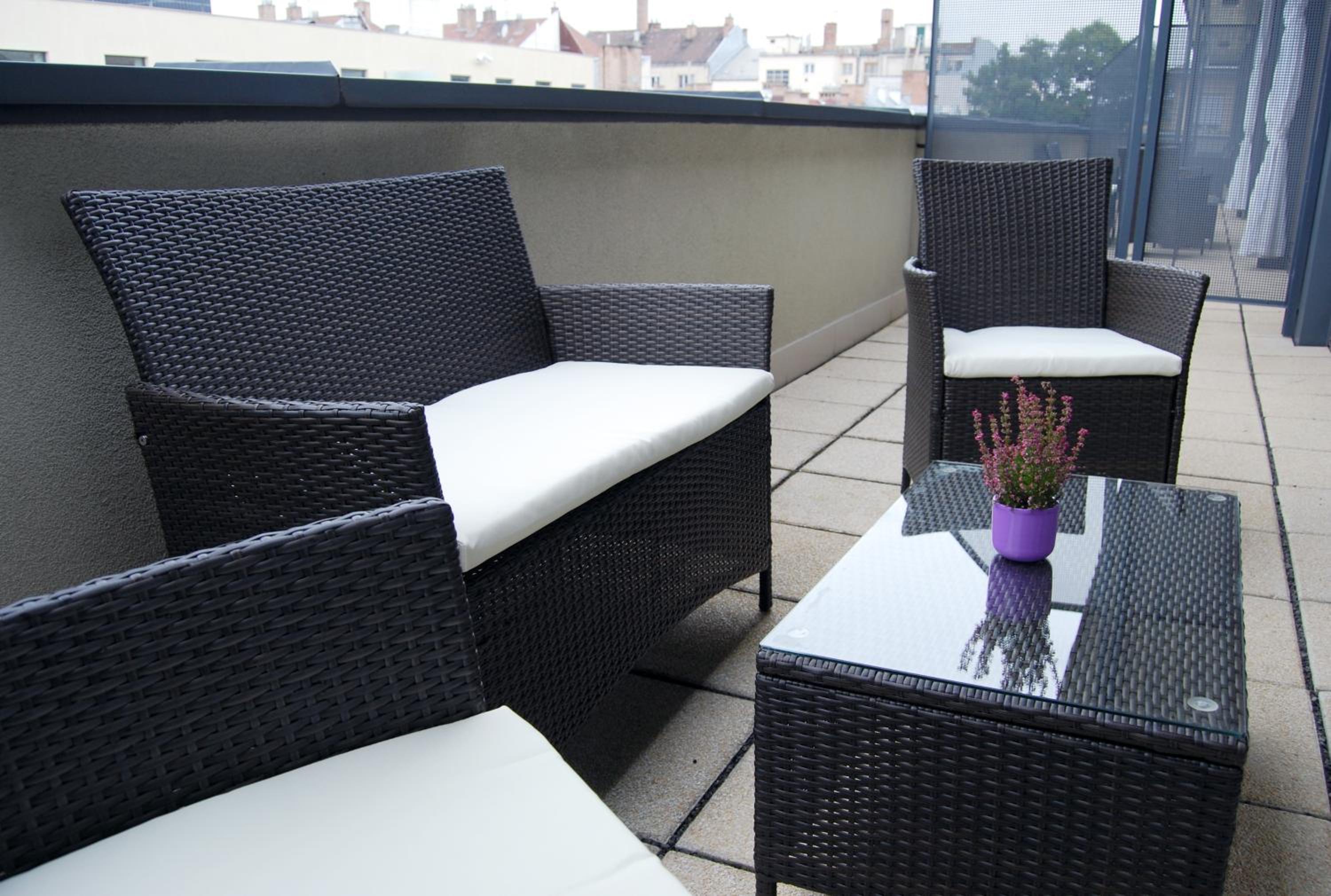 Suite - Photo 3