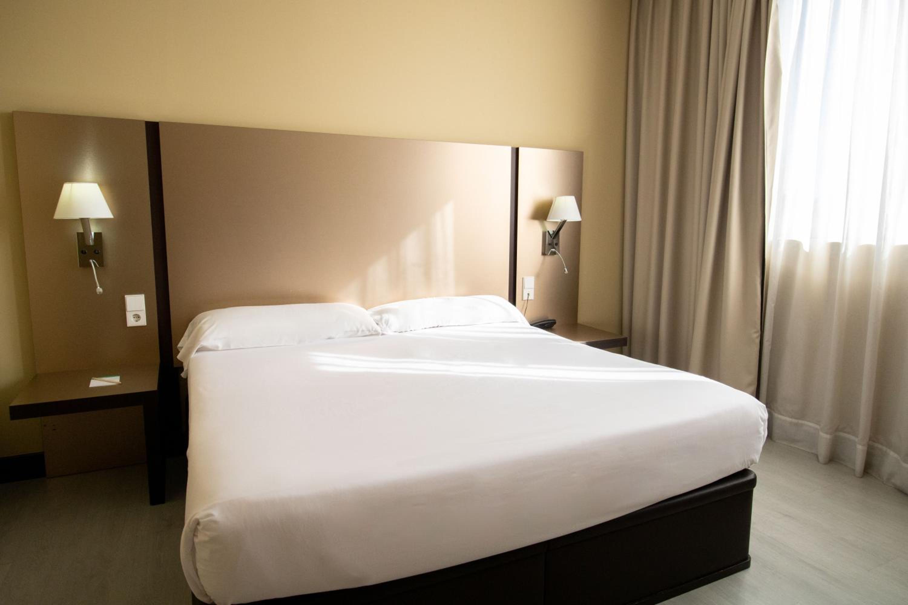 Large Single Room