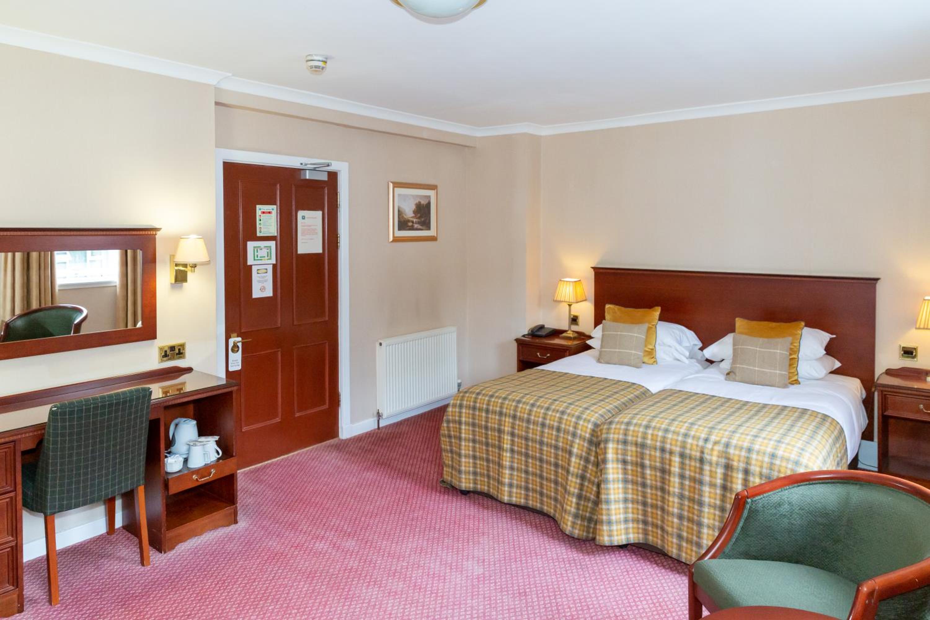 Classic Twin Room - Photo 9