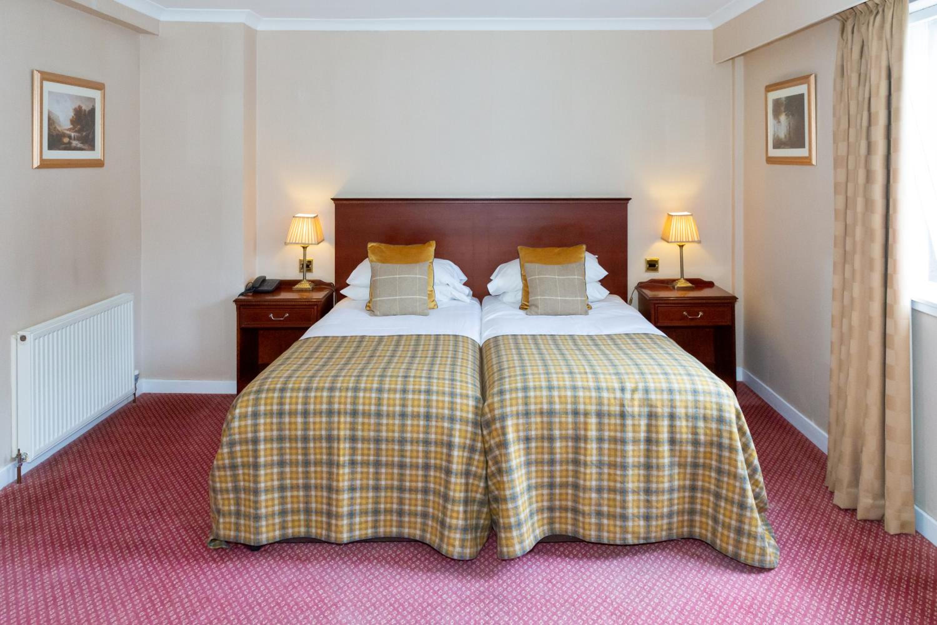 Classic Twin Room - Photo 10
