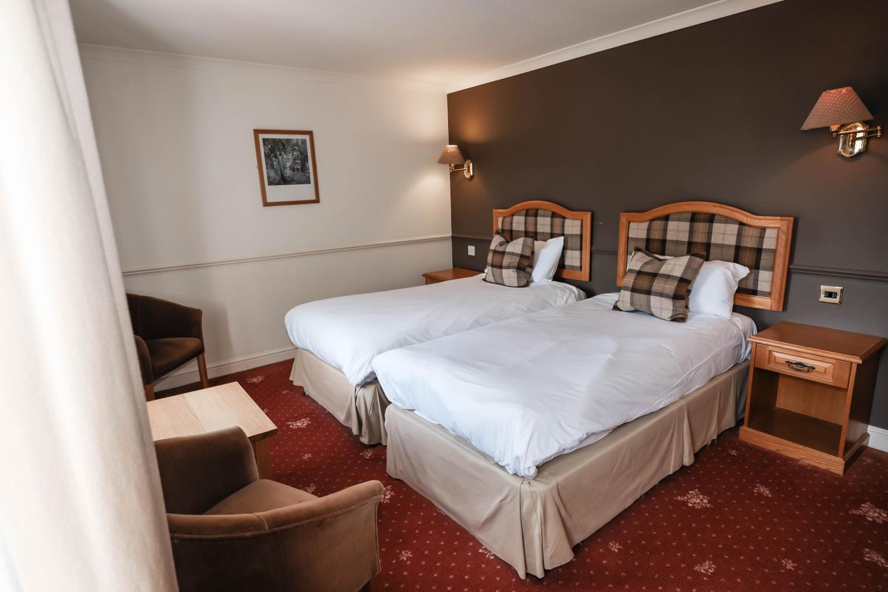 Standard Twin Room - Non-Smoking - Photo 2