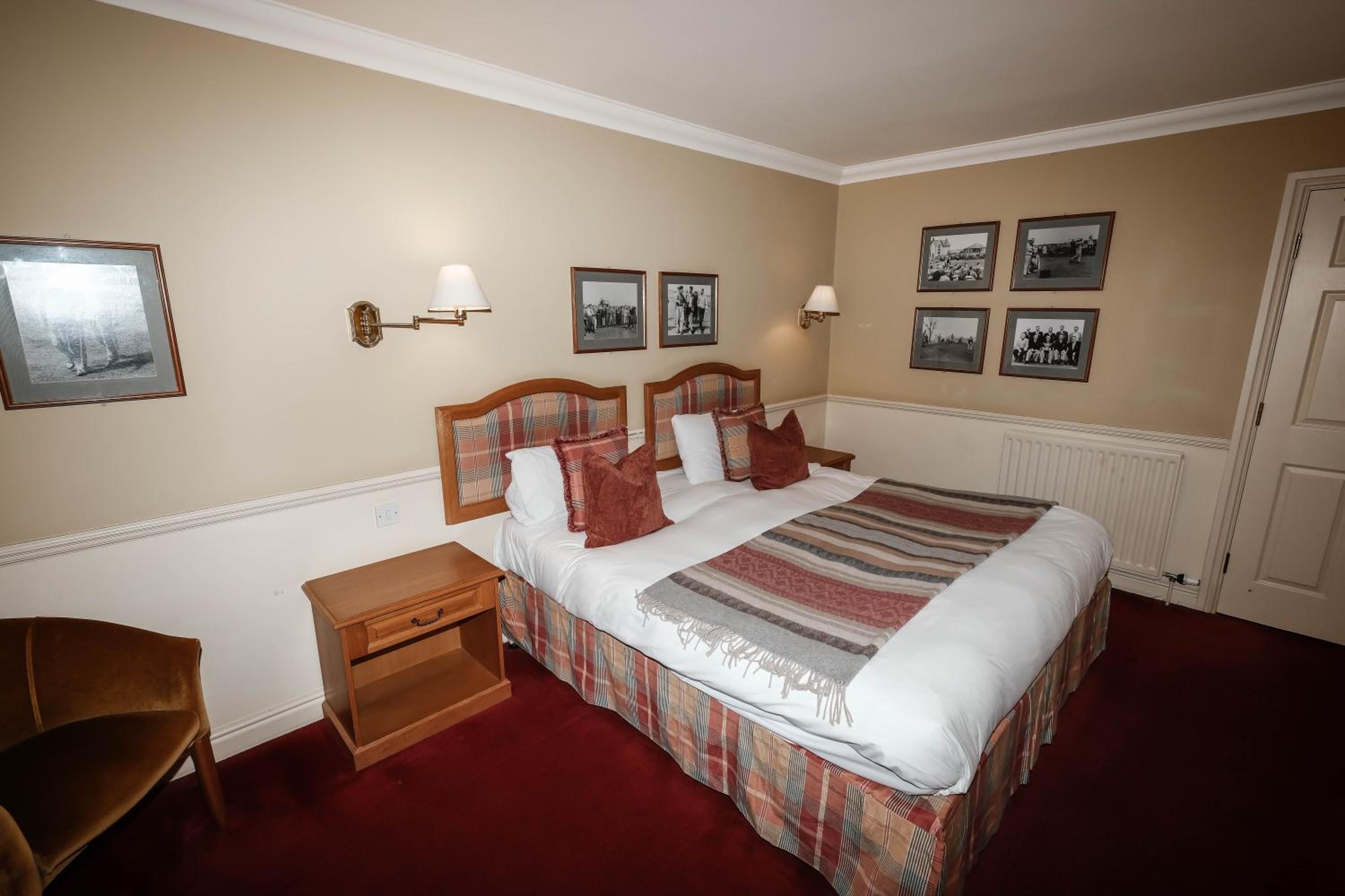 Standard Double Room - Non-Smoking - Photo 3