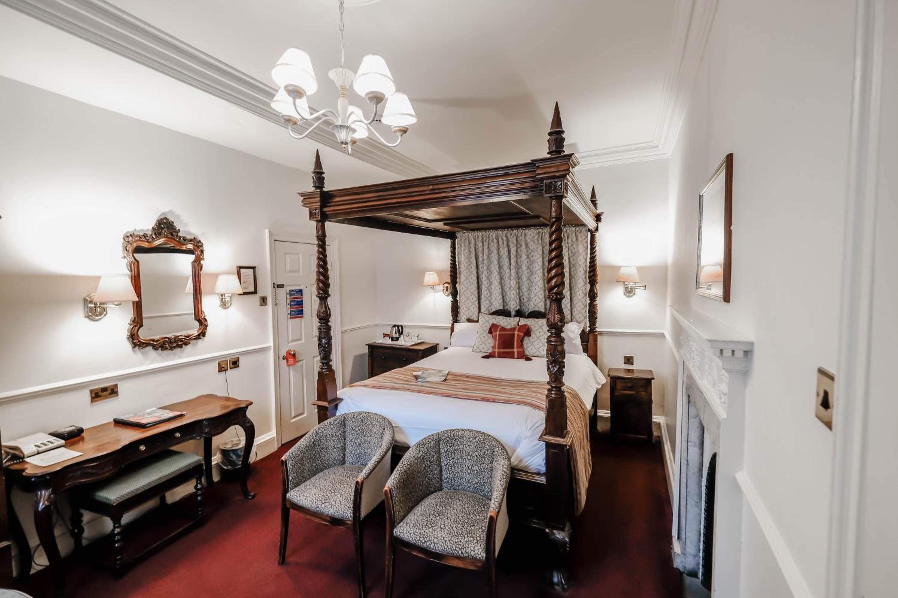 Queen Room - Non-Smoking - Photo 7
