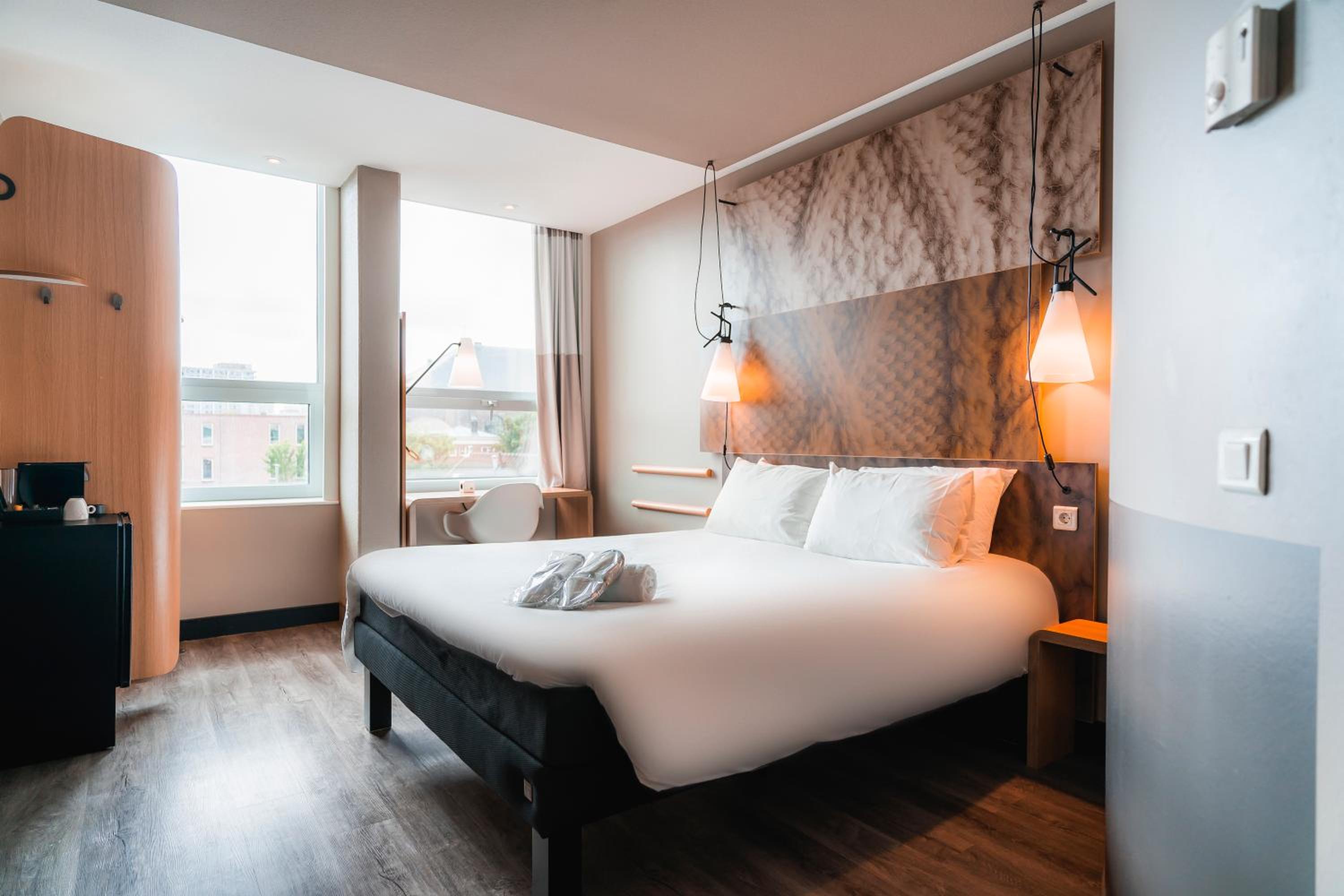 Premium Double Room - Photo 6