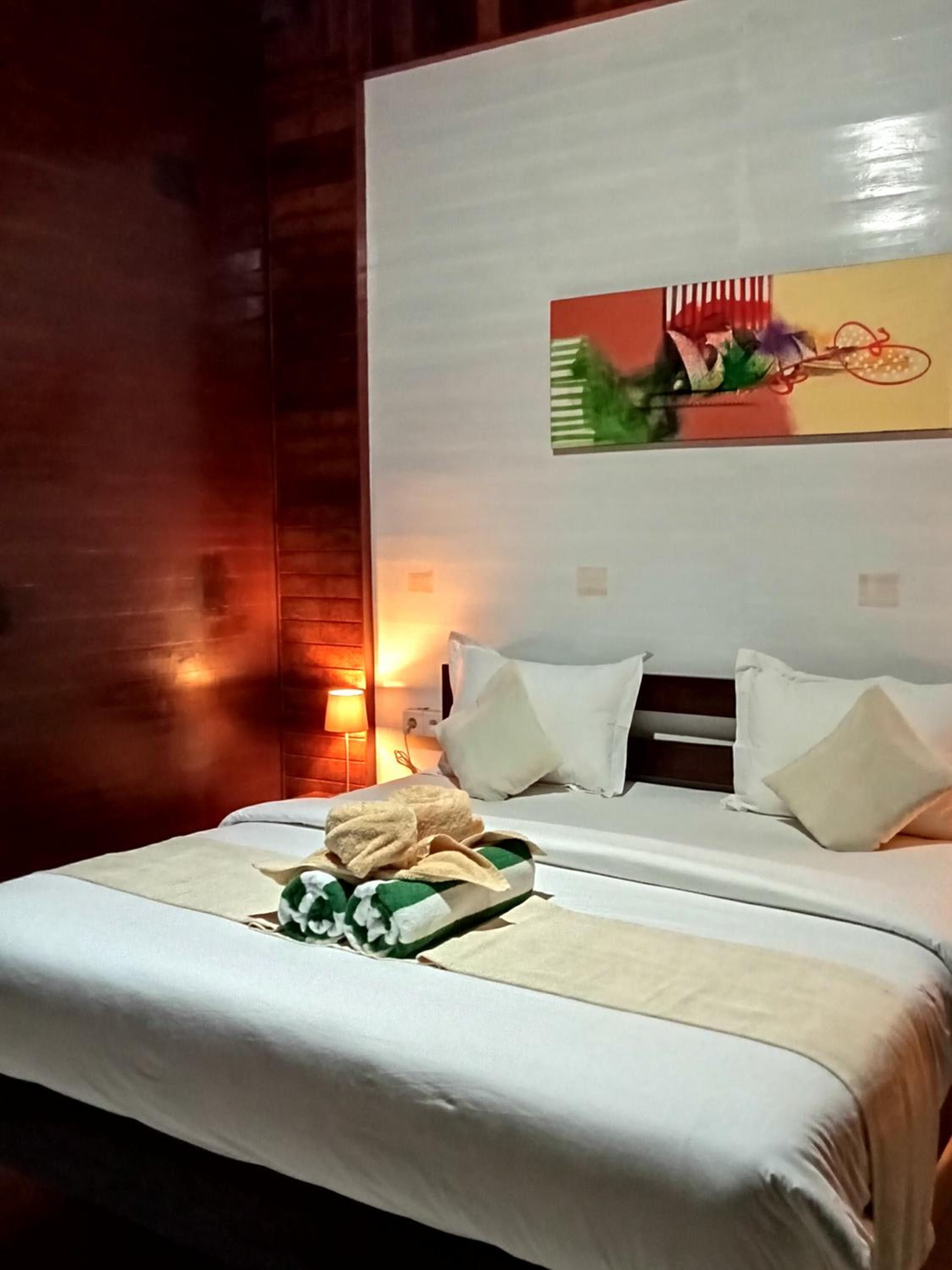 Standard Double Room - Photo 22