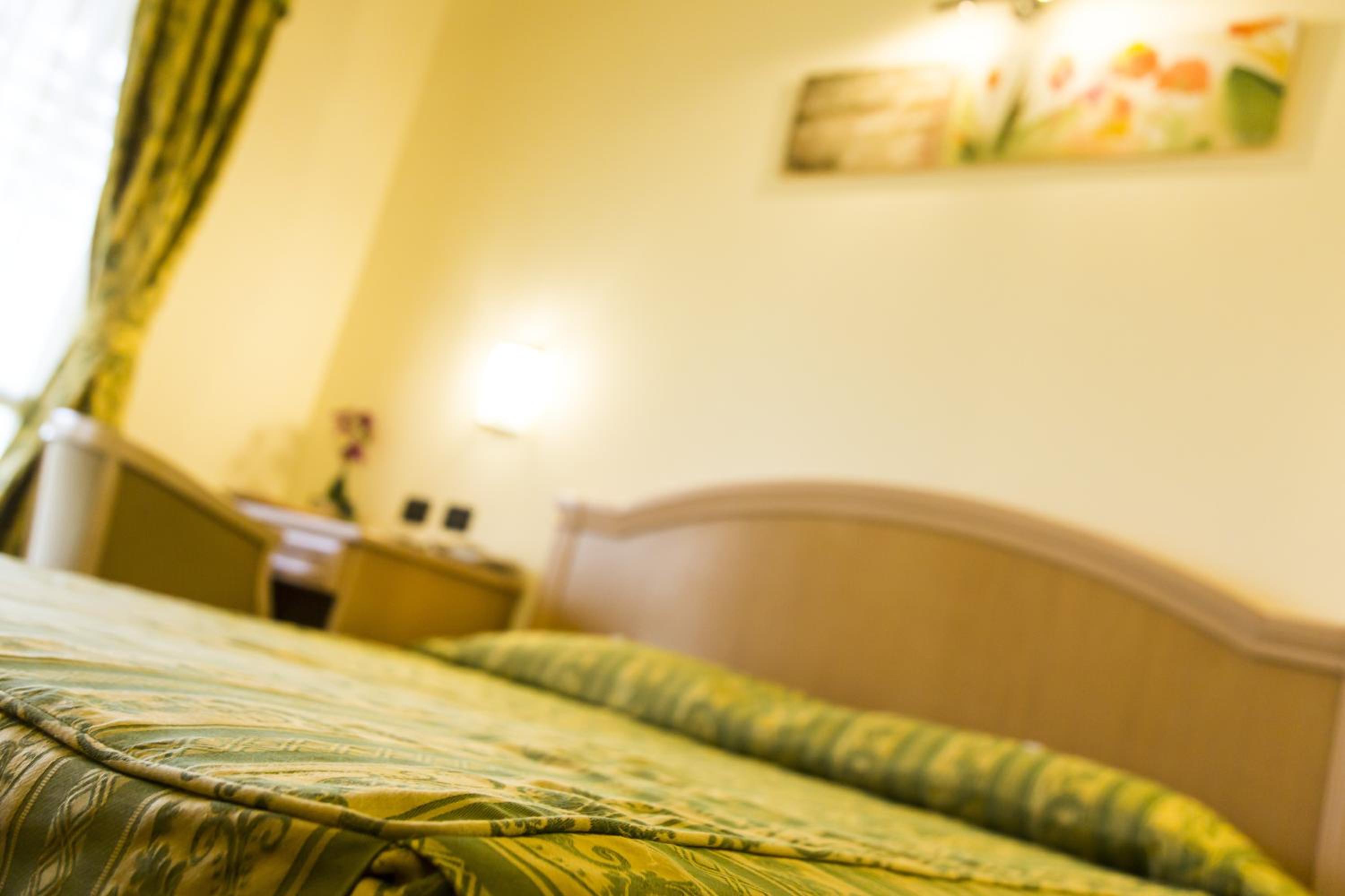 Single Room photo 2