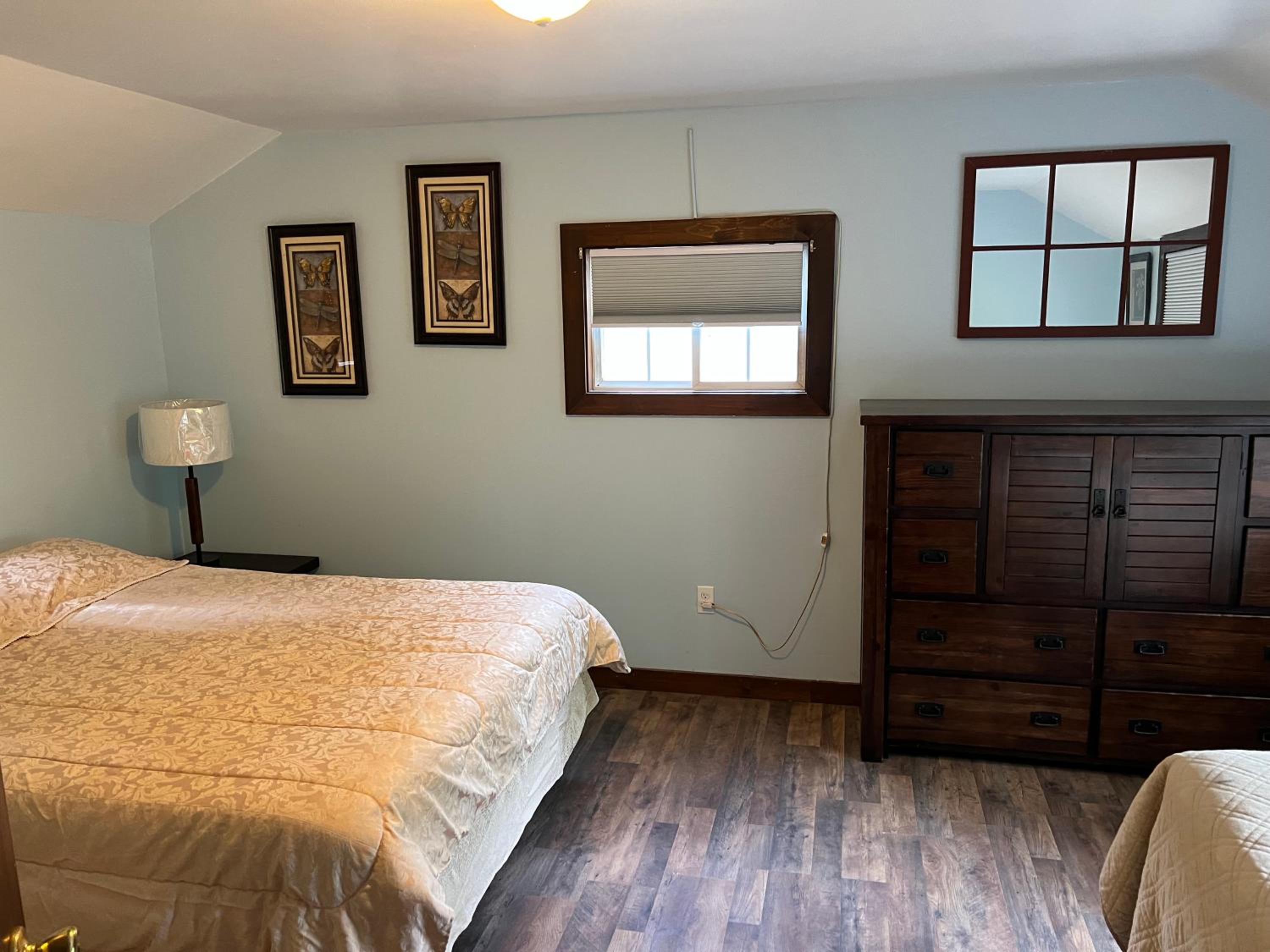 Family Room with Bathroom photo 3
