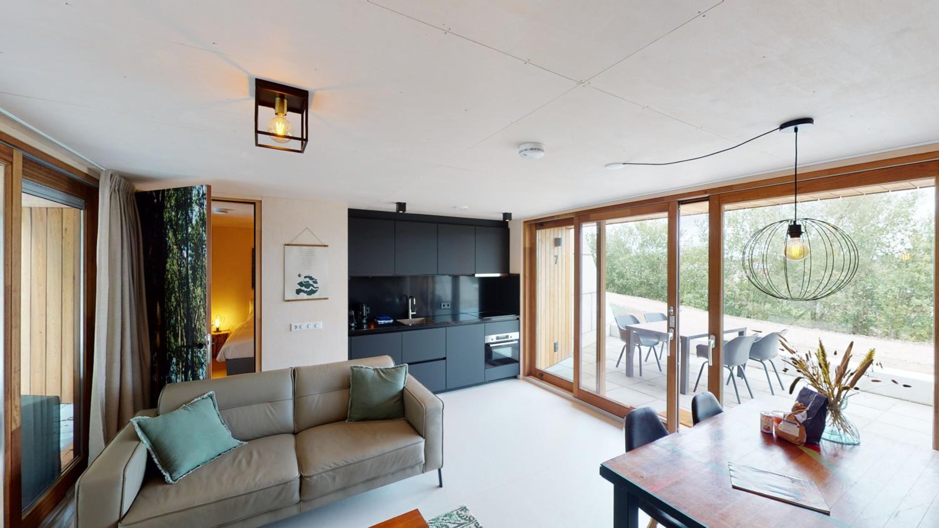 One-Bedroom House photo 1