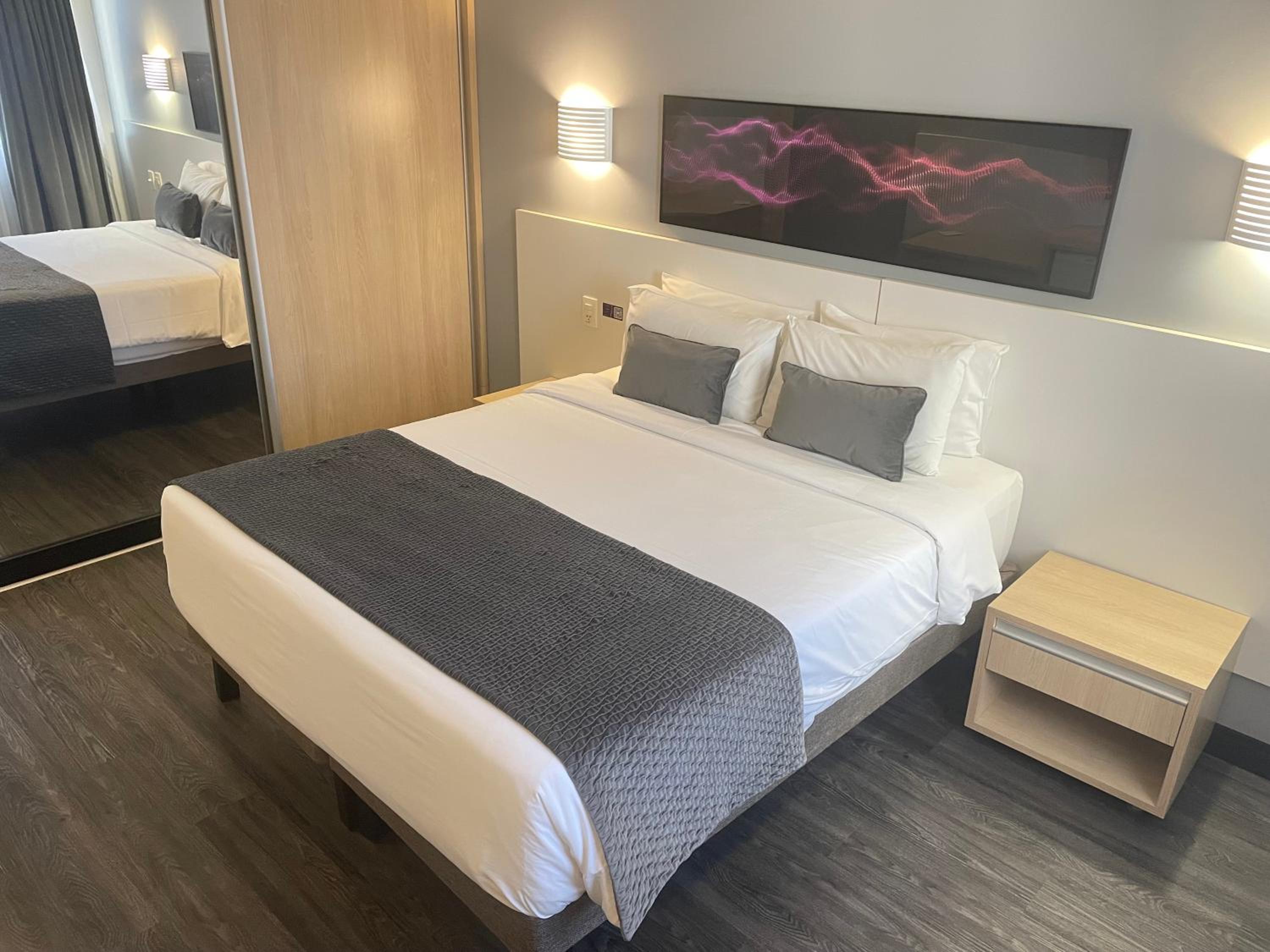 Standard One Double Bed - Photo 1