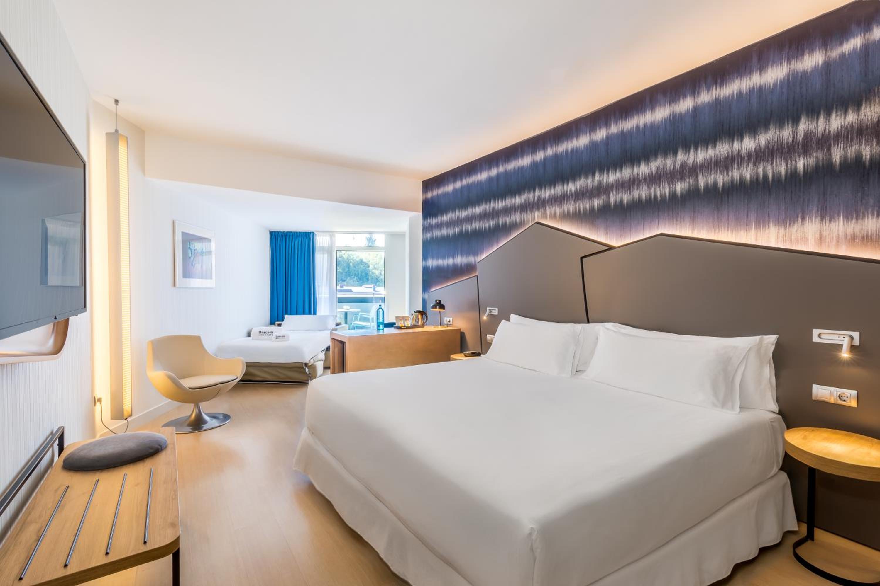 Deluxe Triple Room - Photo 1
