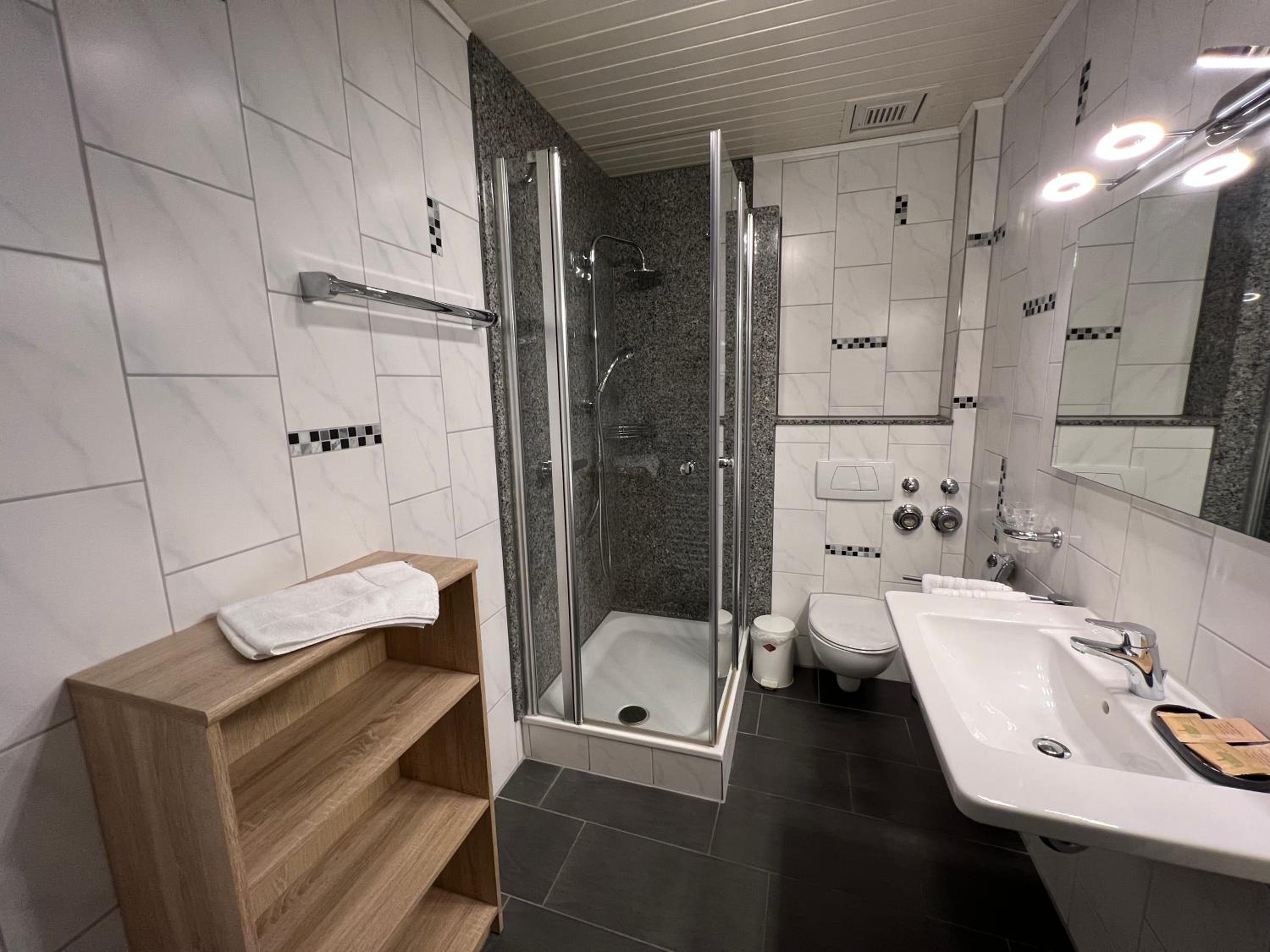 Apartment - Photo 2