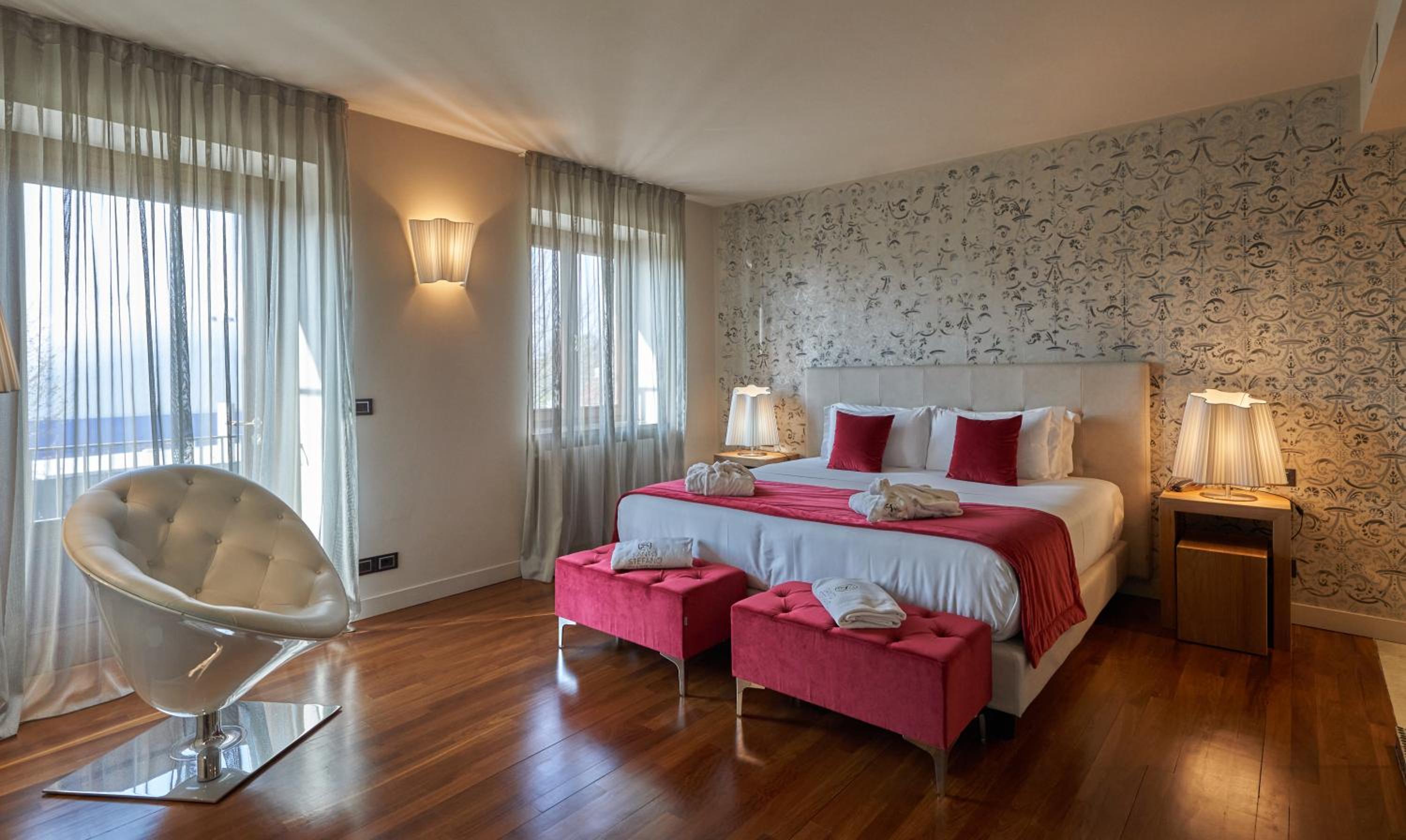 Junior Suite with Balcony photo 3