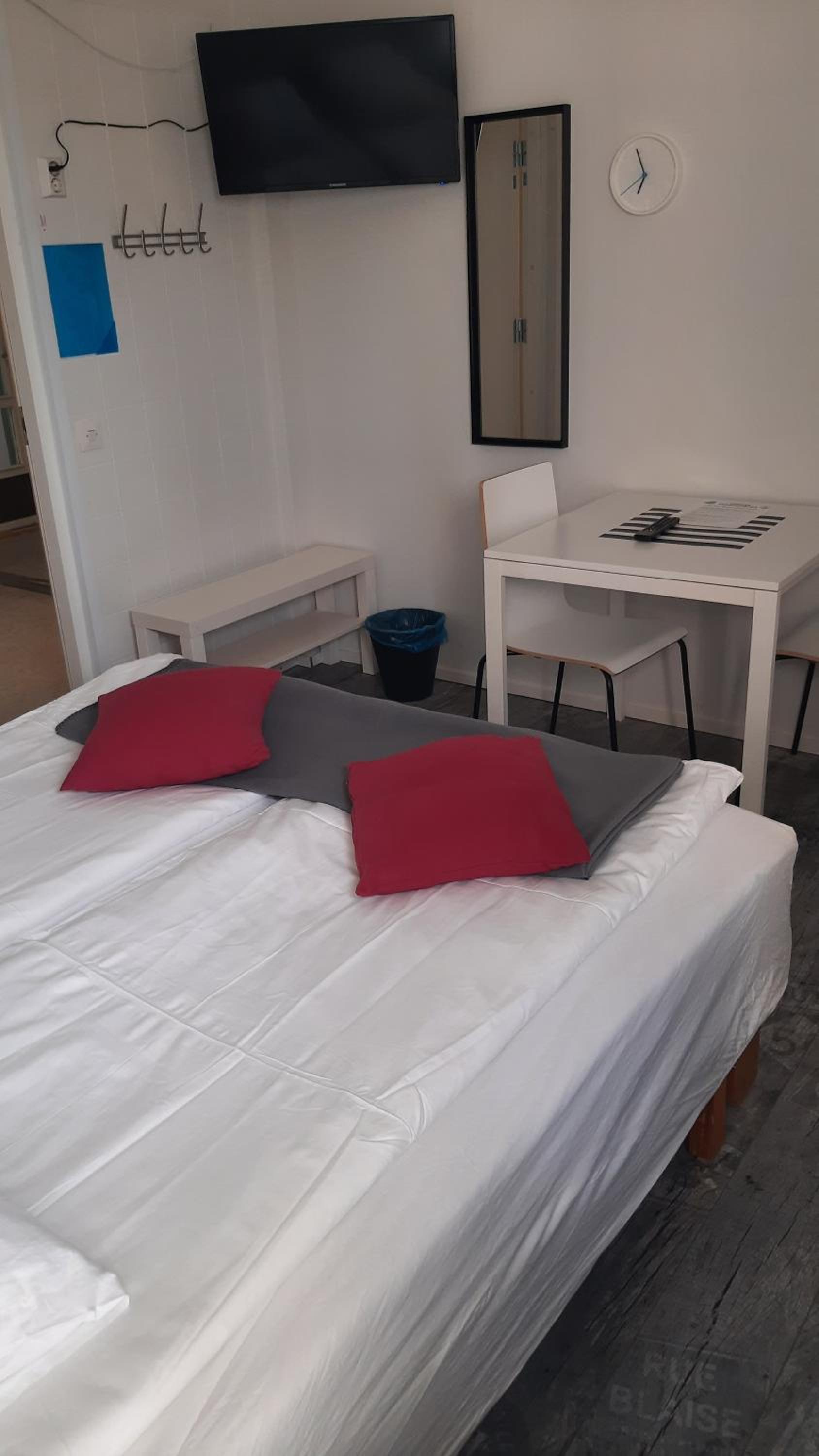 Budget Double Room - Photo 1