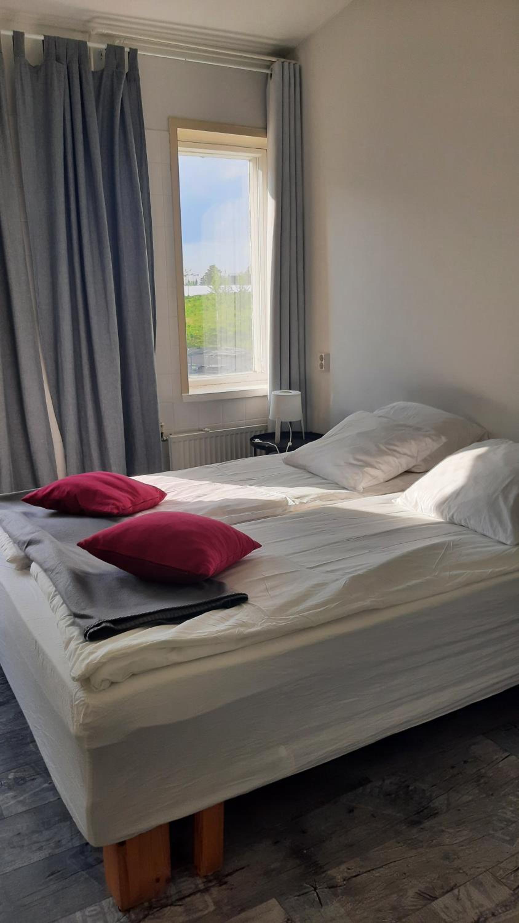 Budget Double Room - Photo 6