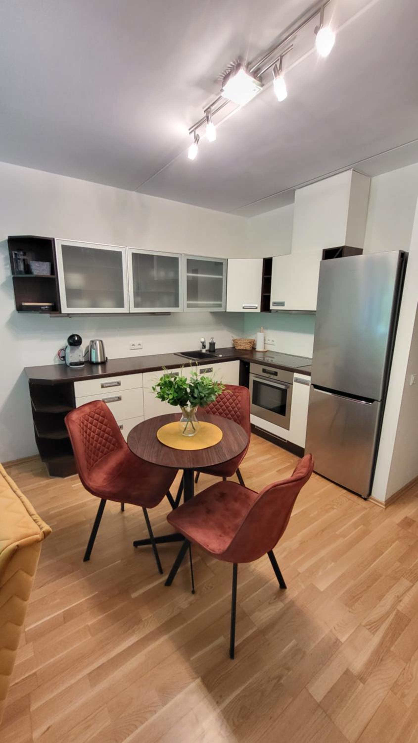 Apartment - Photo 6