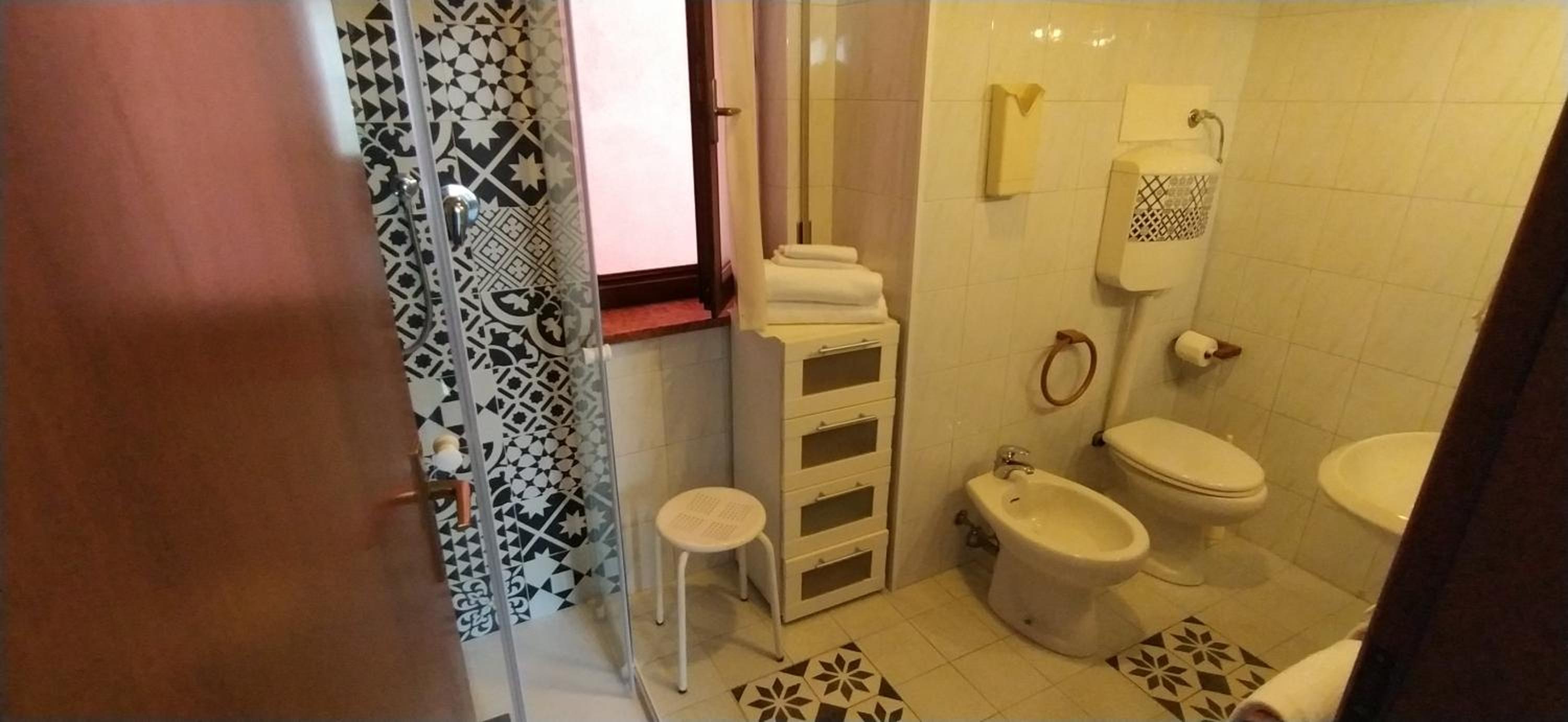 Double or Twin Room photo 2